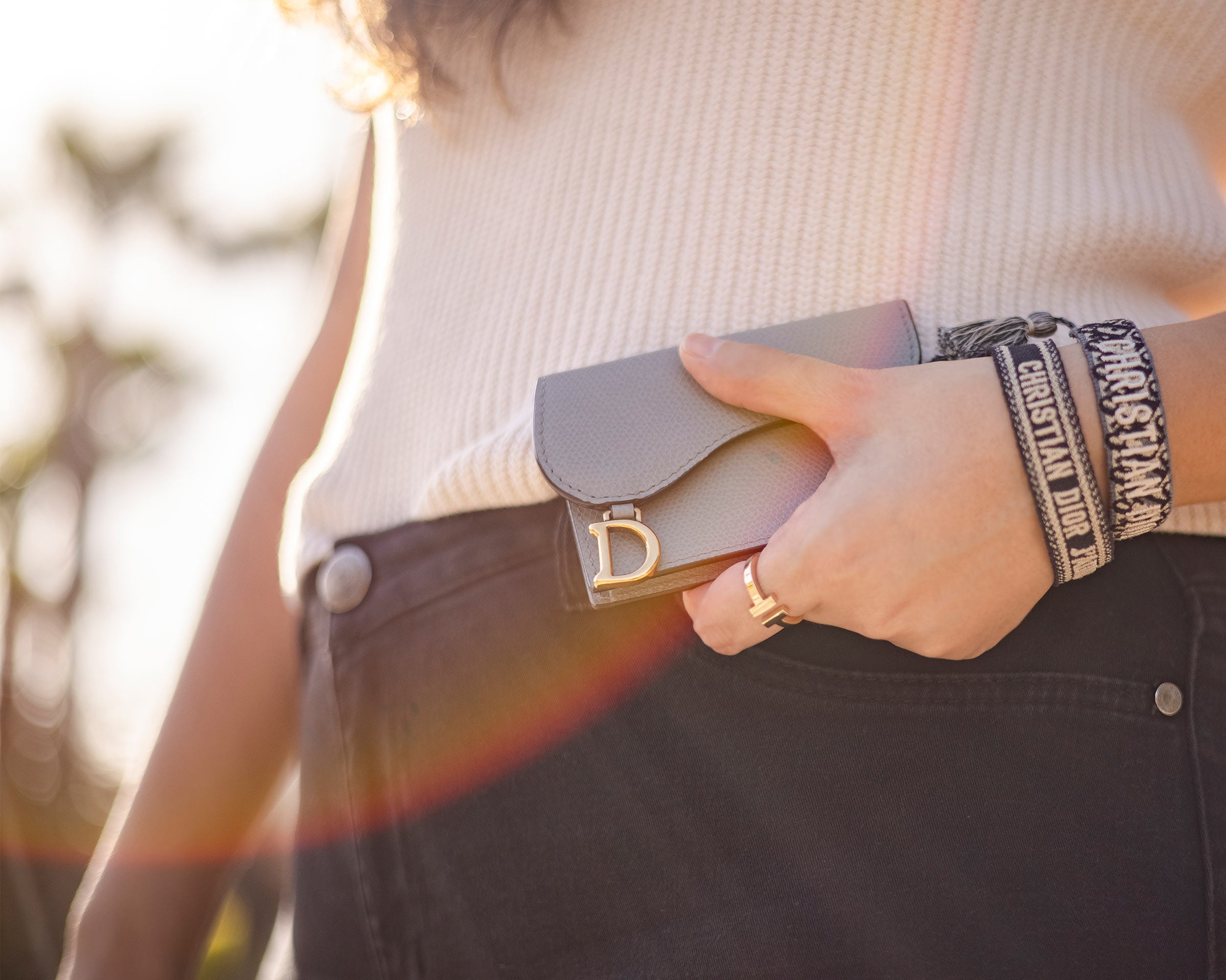 Wallet Style and Textile Recommendations