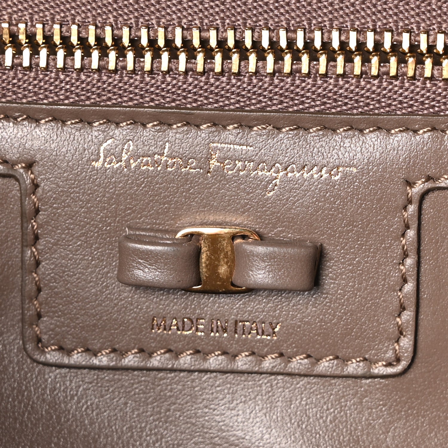 Salvatore Ferragamo Printed Calfskin Ginny Shoulder Bag Grey 6 of 9
