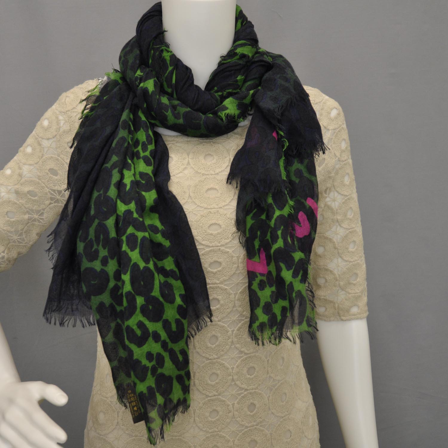 Louis Vuitton Leopard Blurry Cashmere Scarf 2 of 5