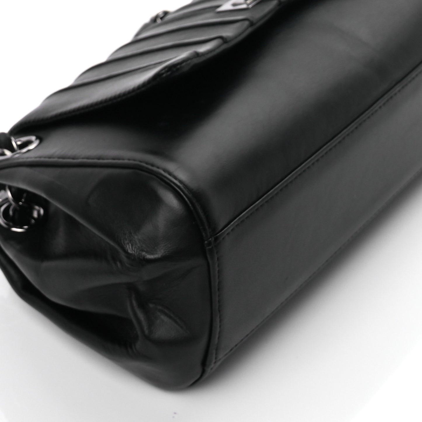 Lambskin Vertical Quilt Small Accordion Flap Black