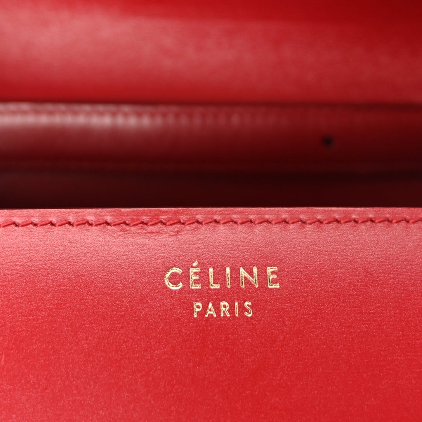 Box Calfskin Medium Classic Box Flap Bag Red