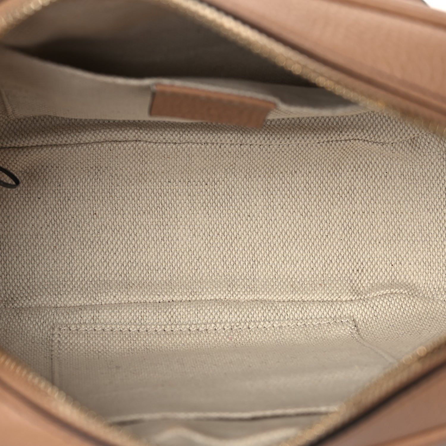 Gucci Pebbled Calfskin Small Soho Disco Bag Camelia 4 of 9