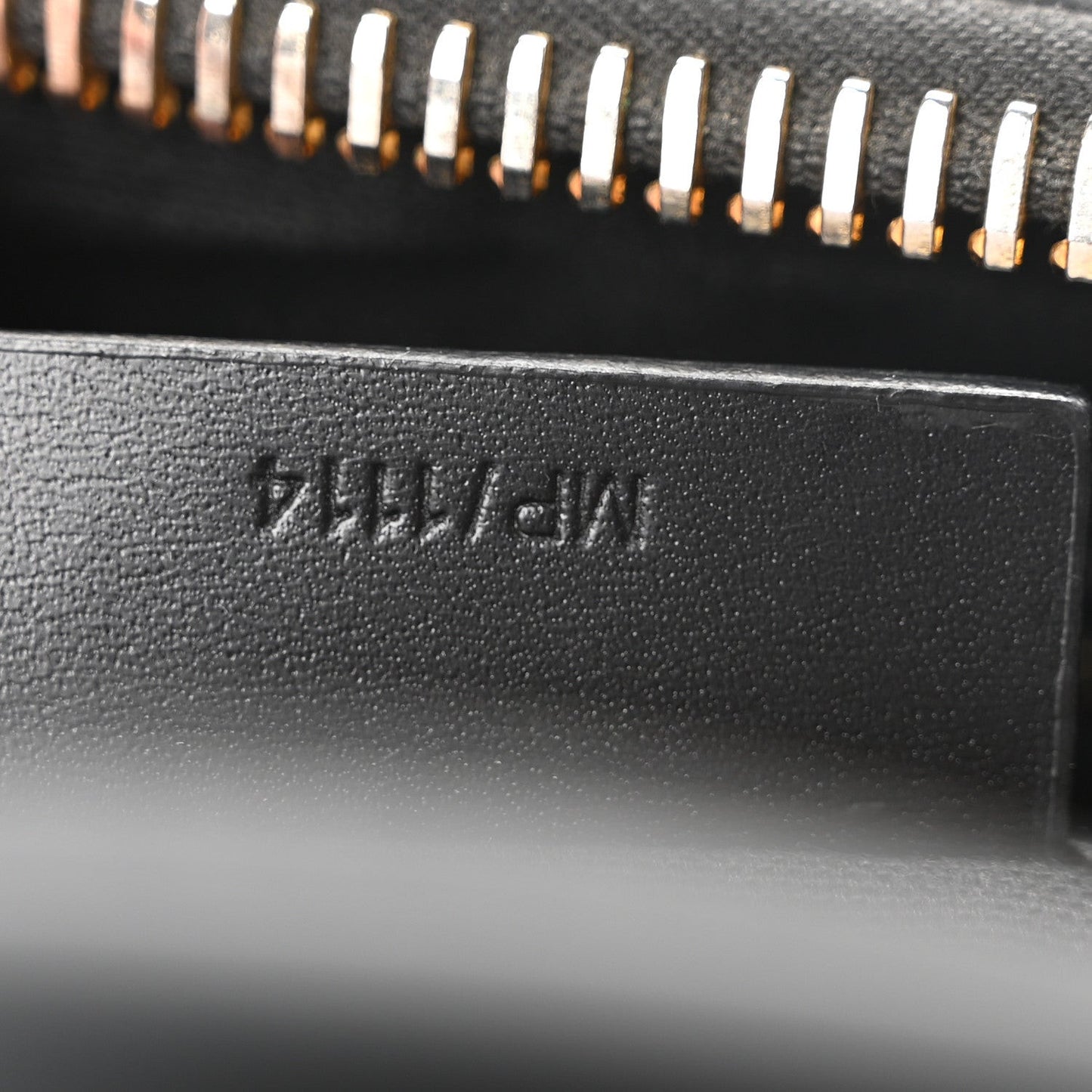 Rubber Effect Calfskin Antigona Black