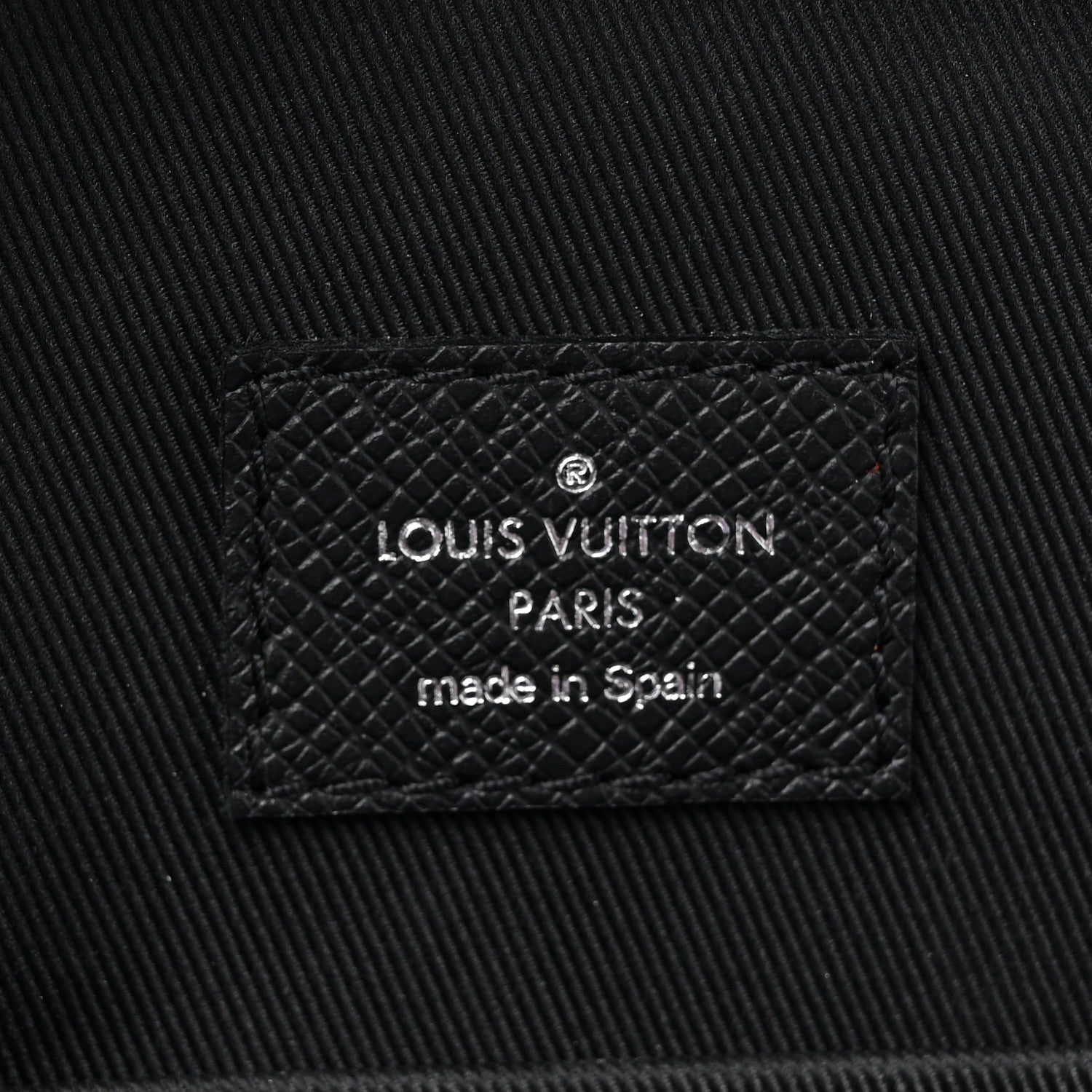 Louis Vuitton Taigarama Outdoor Slingbag Black 6 of 7