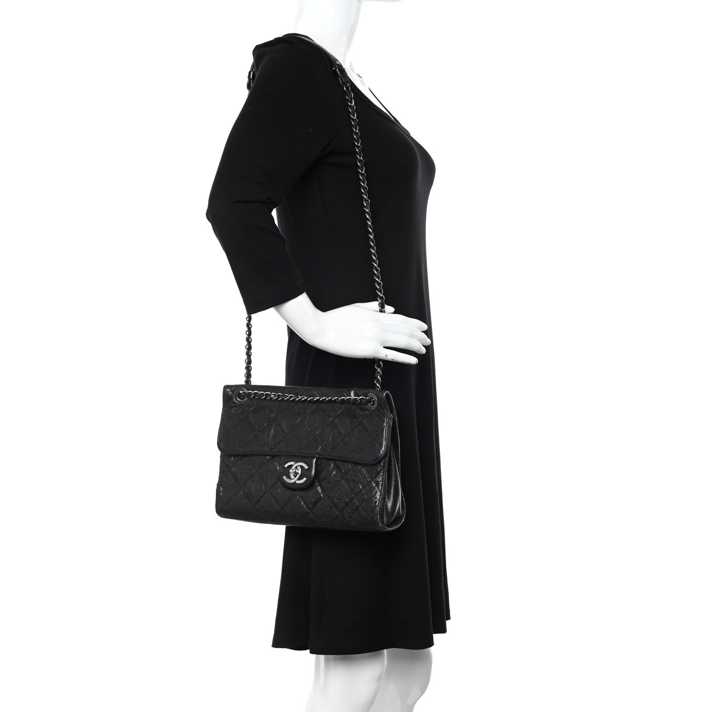 Crumpled Grained Calfskin Medium CC Crave Flap Black