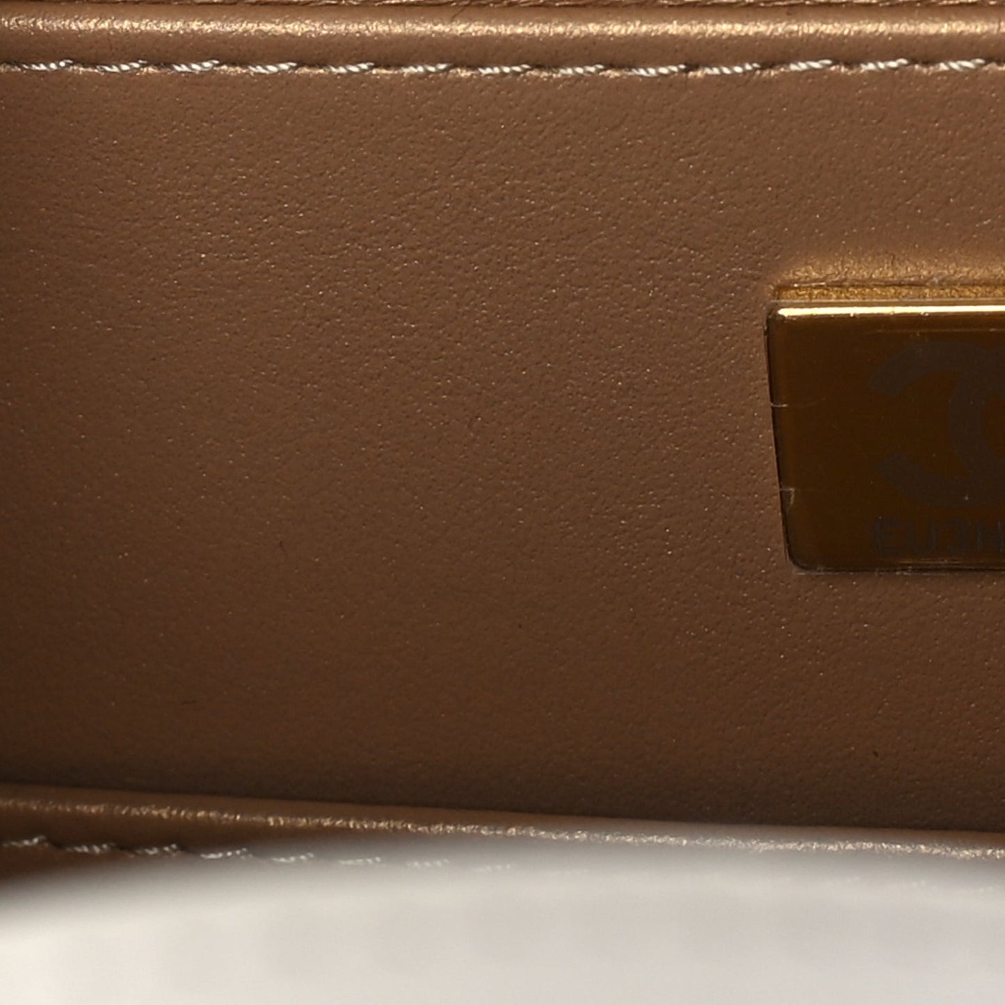 Lambskin Quilted Golden Plate Vanity Case White Gold