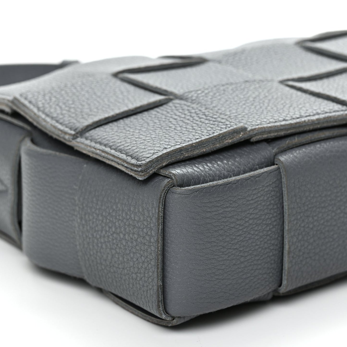 Grained Calfskin Maxi Intrecciato Cassette Crossbody Bag Thunder
