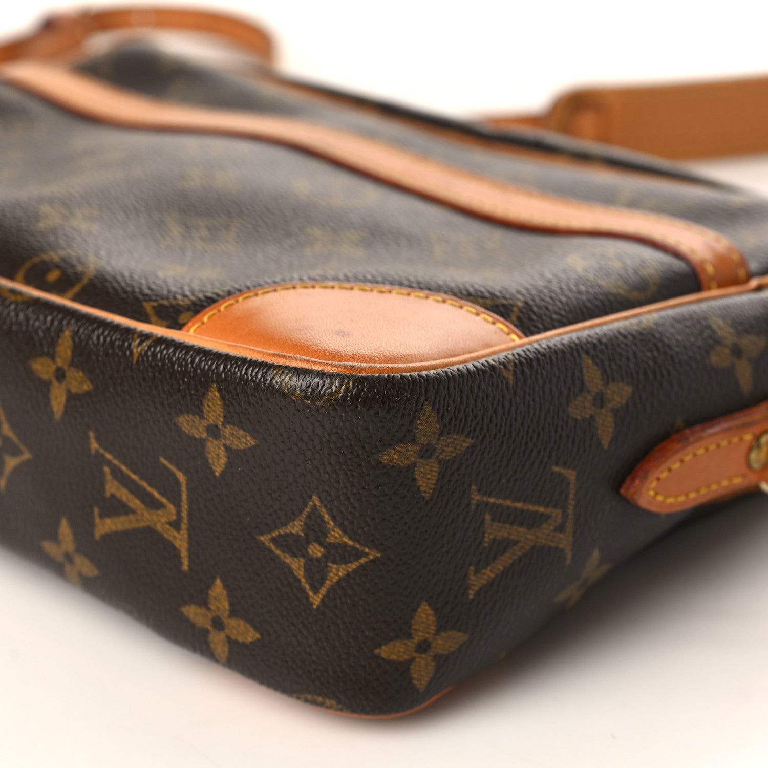 Louis Vuitton Monogram Trocadero 27 8 of 15