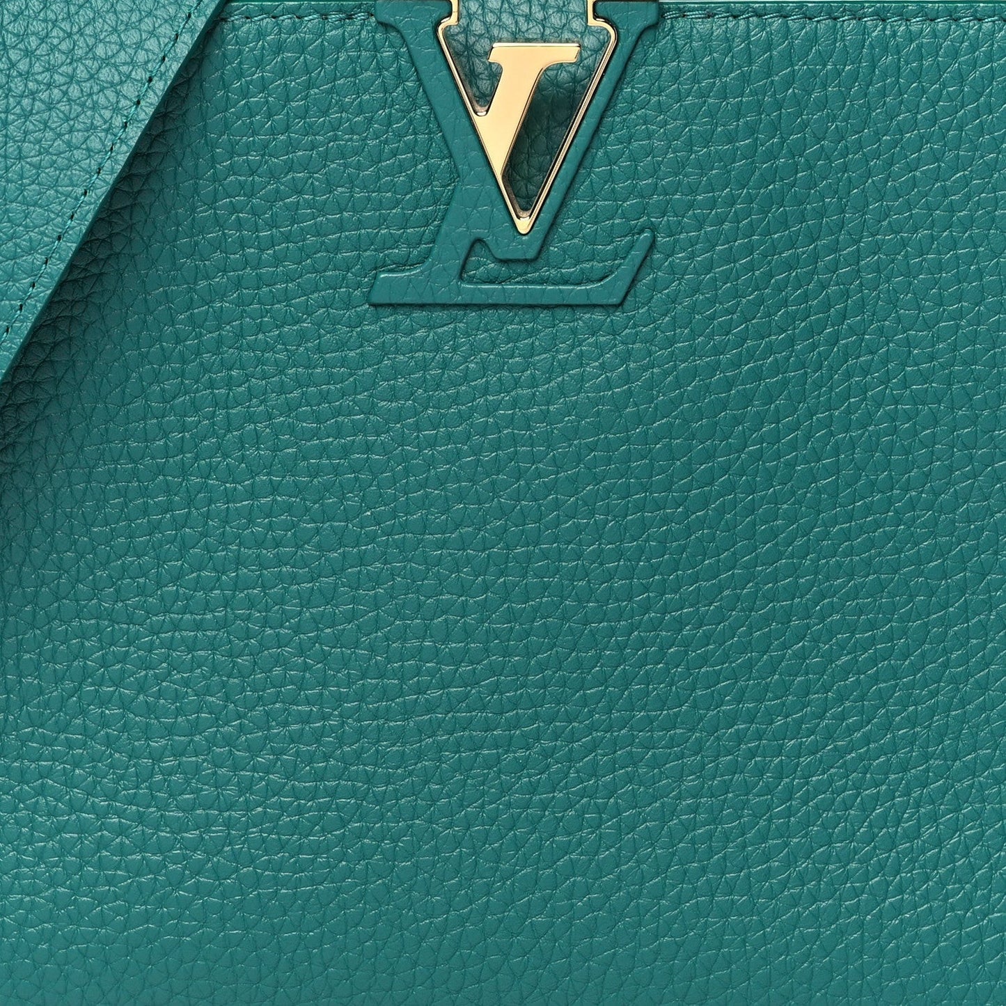 Taurillon Capucines BB Emerald