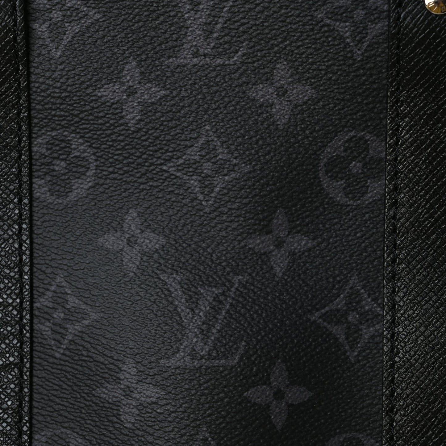 Taiga Monogram Eclipse Keepall Bandouliere 50