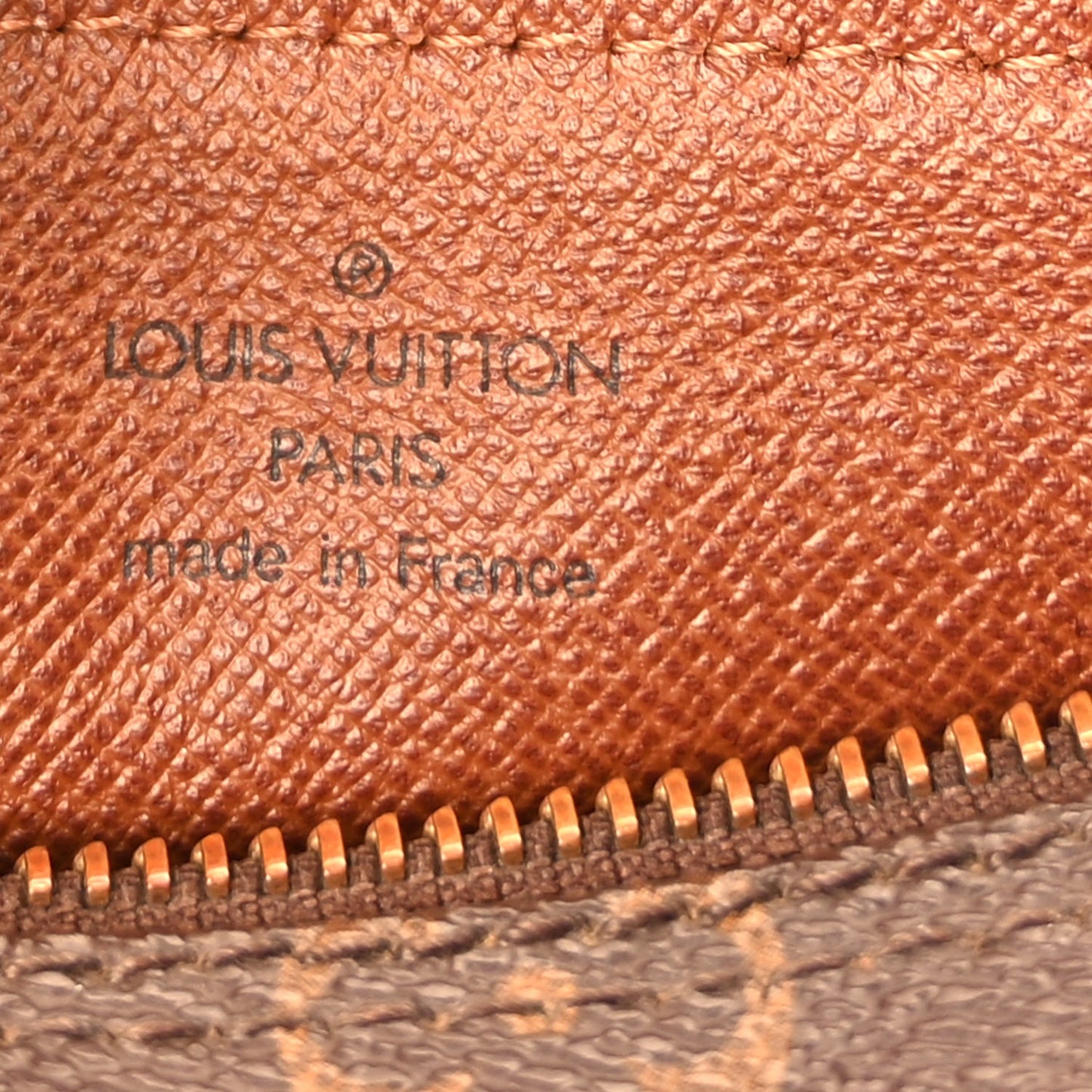 Monogram Papillon 26