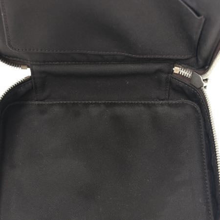 Louis Vuitton Monogram Horizon Accessories Pouch 4 of 9