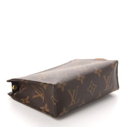 Louis Vuitton Monogram Toiletry Pouch 15 4 of 7