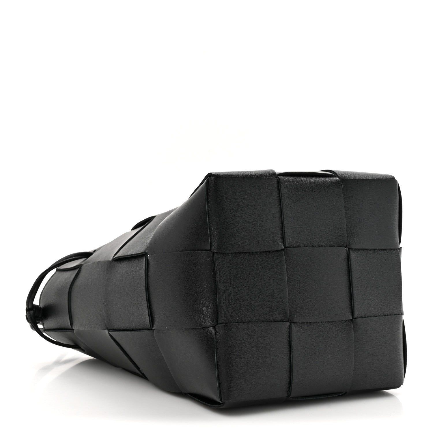 Bottega Veneta Nappa Maxi Intrecciato Cassette Bucket Bag Black 4 of 7
