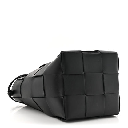 Bottega Veneta Nappa Maxi Intrecciato Cassette Bucket Bag Black 4 of 7