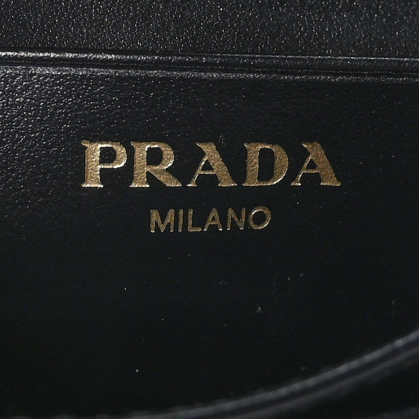 Vitello Move Triangle Logo Card Holder Black