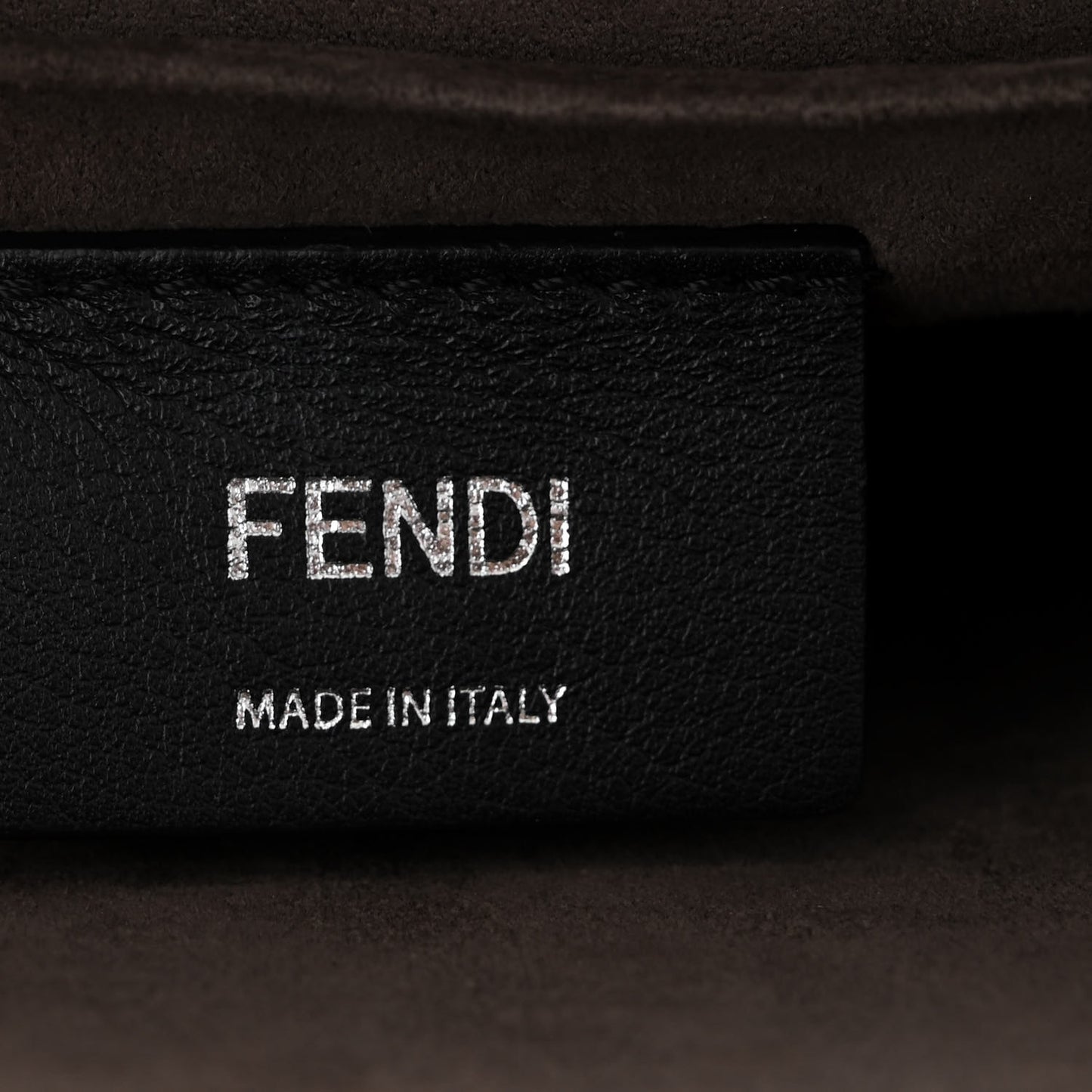 Vitello Liberty Scalloped Studded Kan I Shoulder Bag Bianco