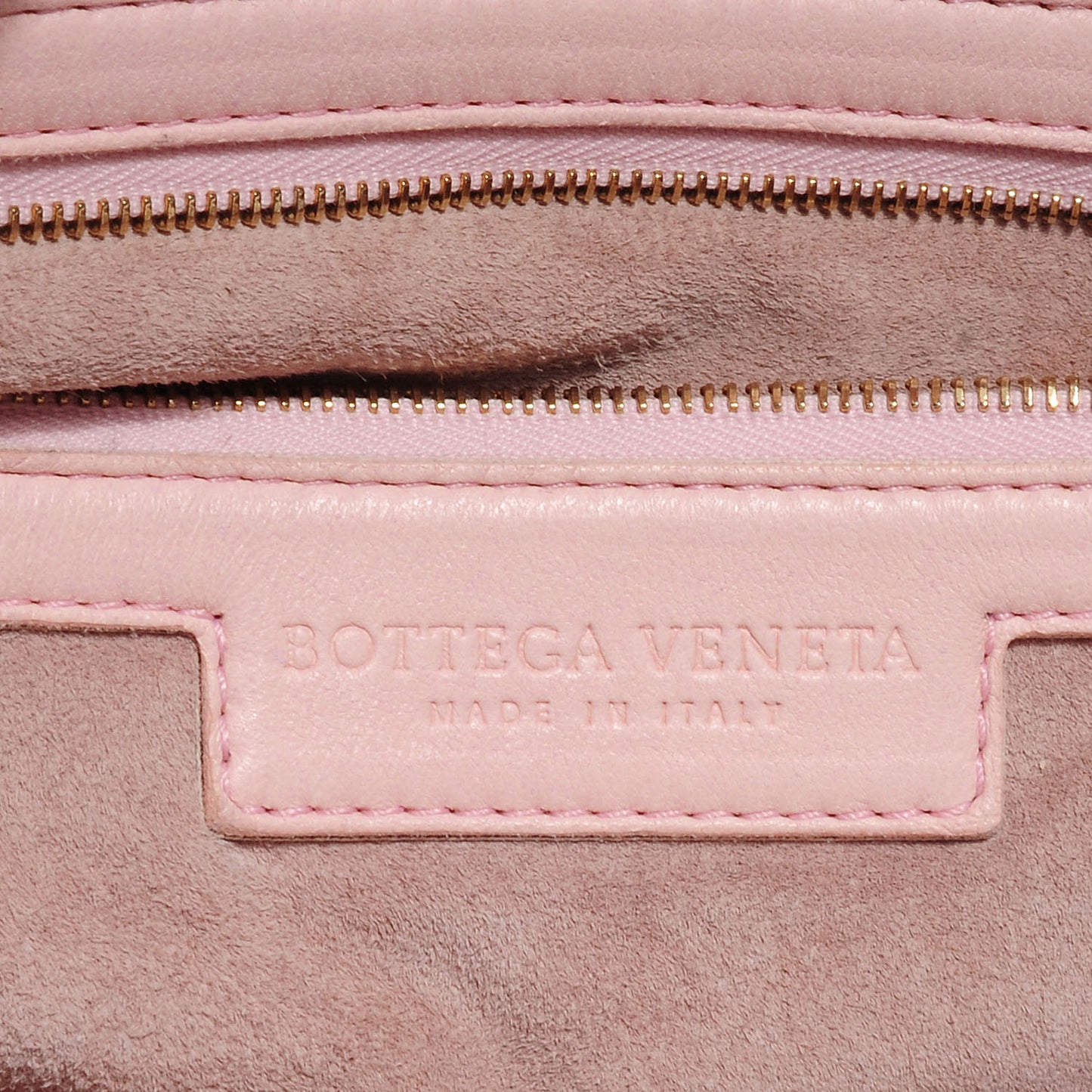 Nappa Intrecciato Medium Veneta Hobo Magnolia