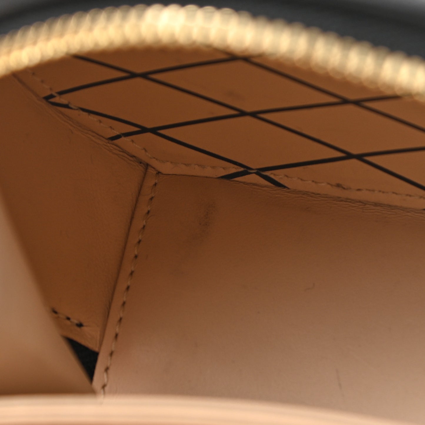 Reverse Monogram Mini Boite Chapeau