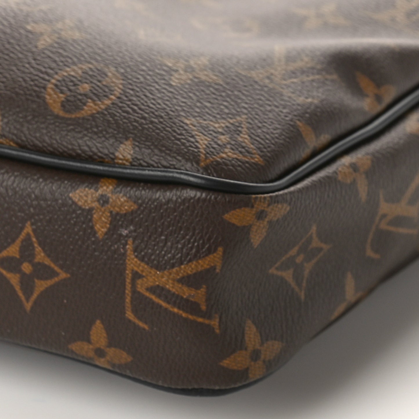 Monogram Macassar Porte-Documents Voyage PM