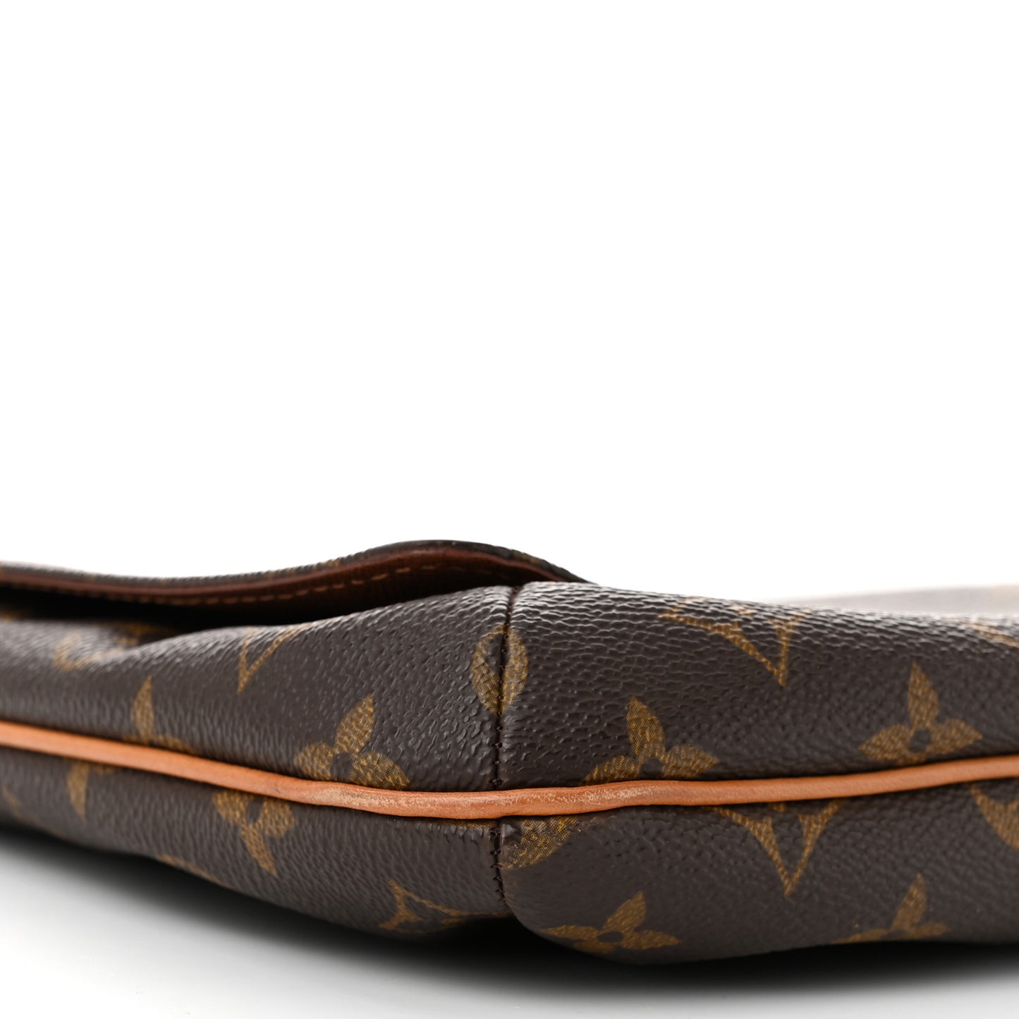 Monogram Musette Tango