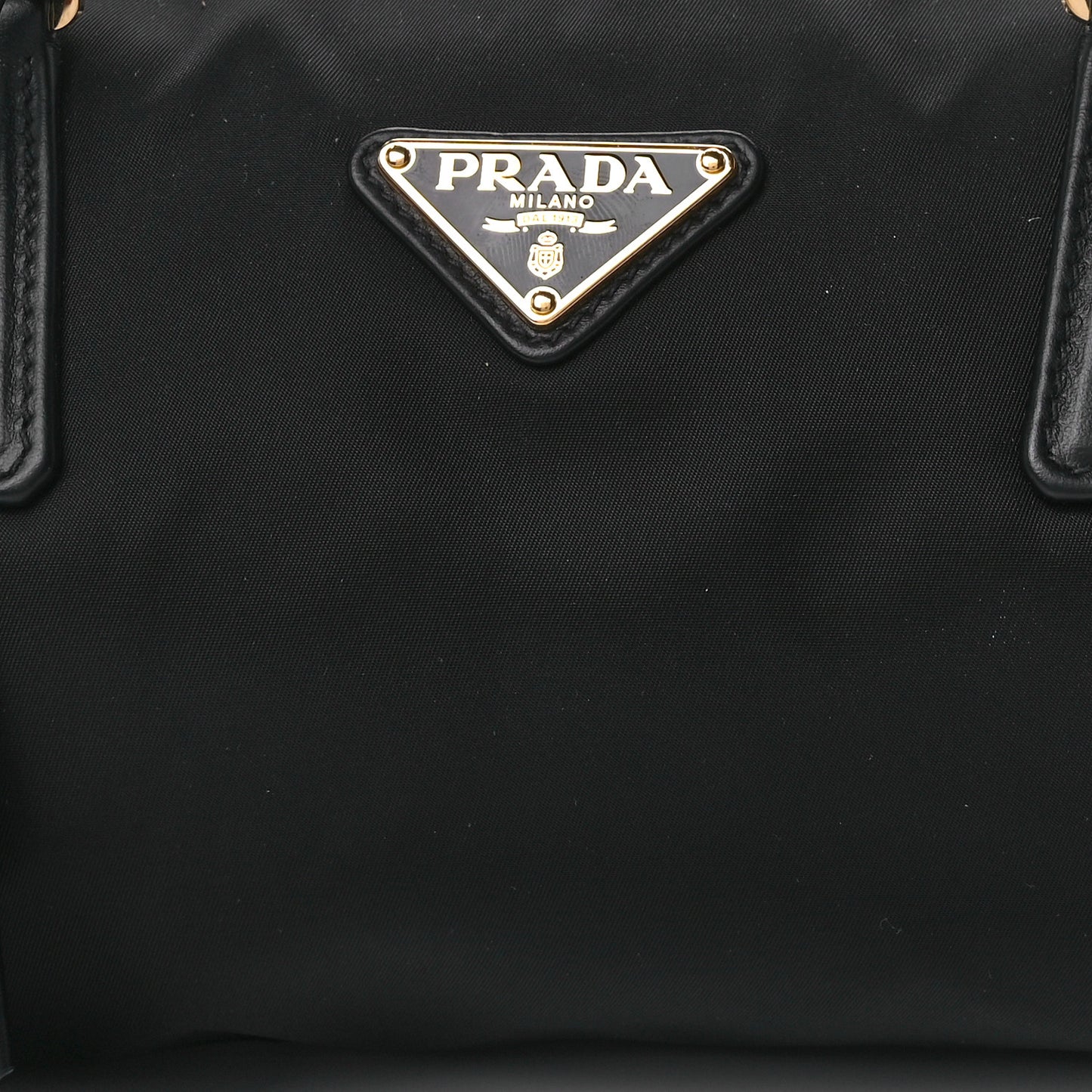 Tessuto Vitello Shoulder Bag  Black