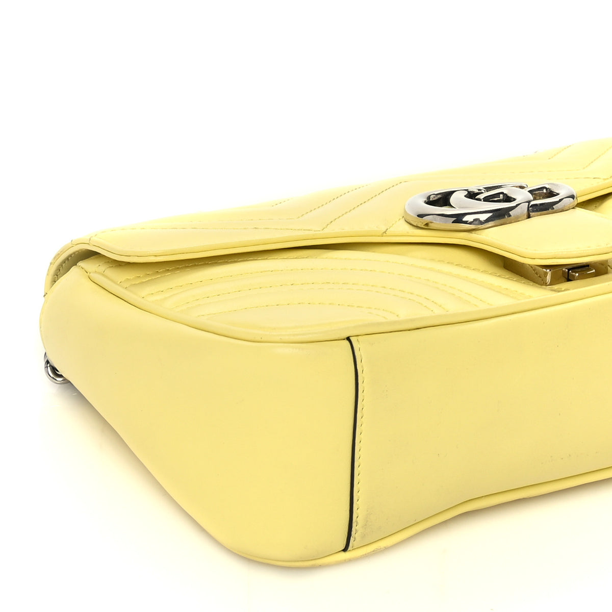Calfskin Matelasse Small GG Marmont Shoulder Bag Banana
