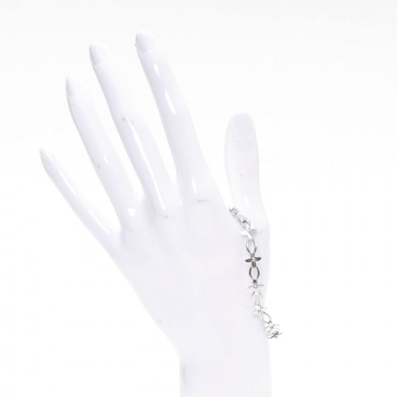 18k White Gold Quatrefoil Bracelet M