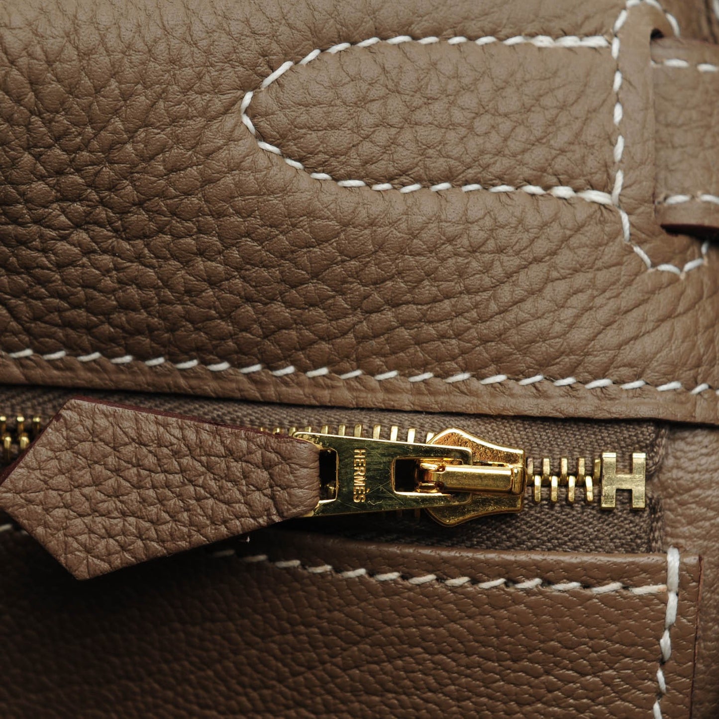 Togo Kelly Retourne 32 Etoupe