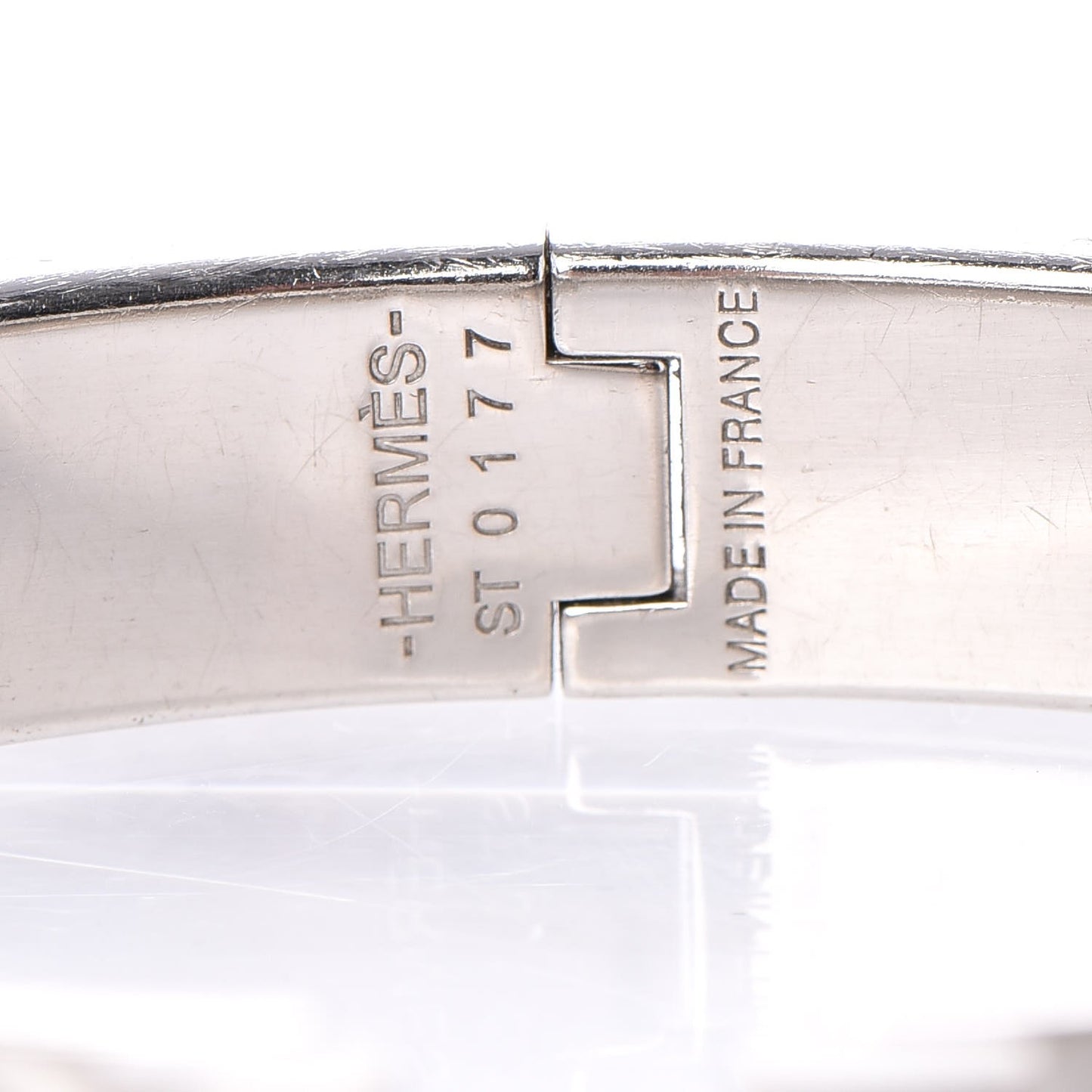 Enamel Narrow Clic Clac H Bracelet PM White