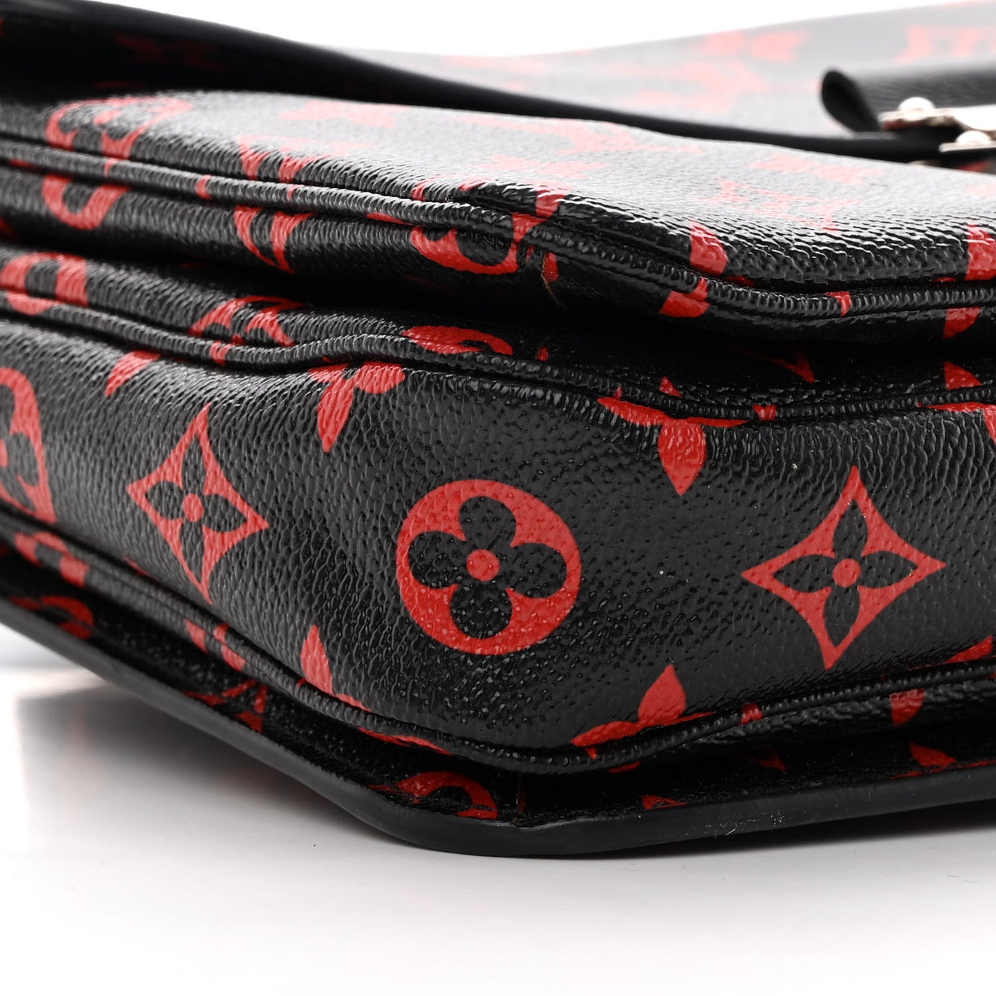 Monogram Infrarouge Pochette Metis