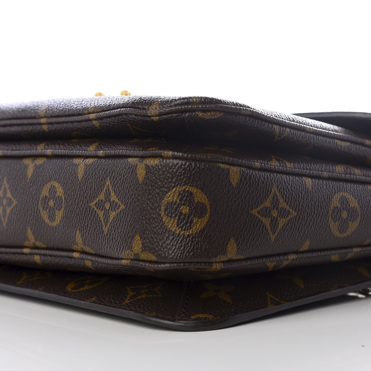 Louis Vuitton Monogram Pochette Metis 6 of 8