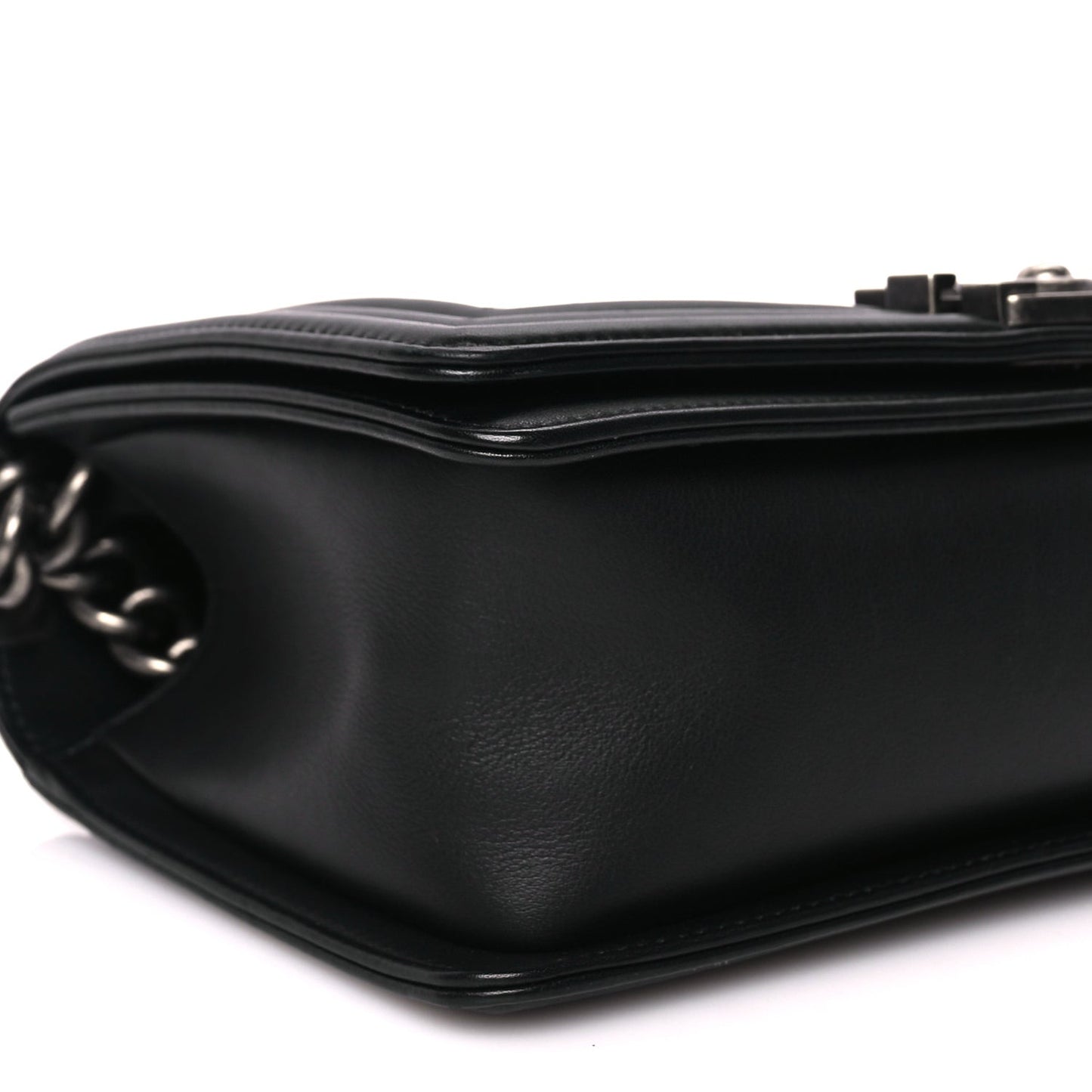 Calfskin Quilted Medium Boy Flap Black