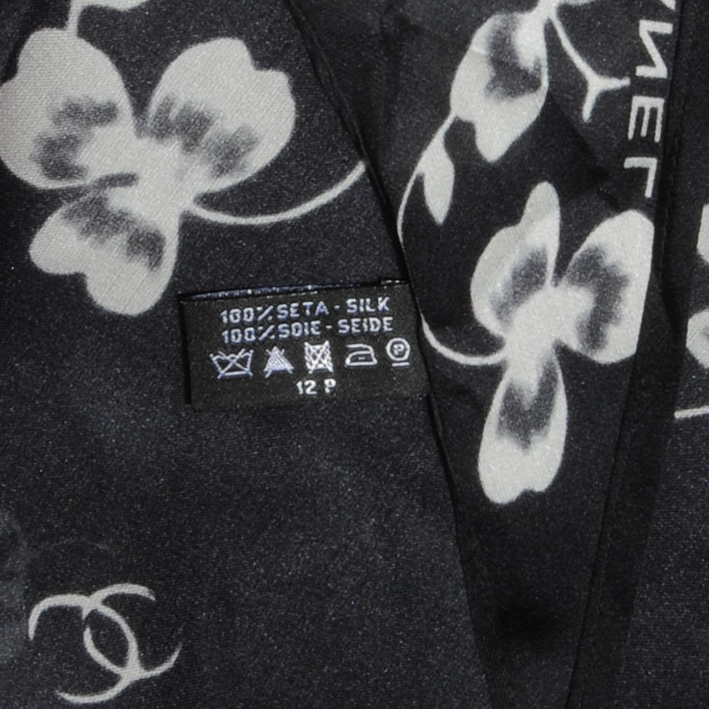 Silk Muslin CC Clover Stole Black