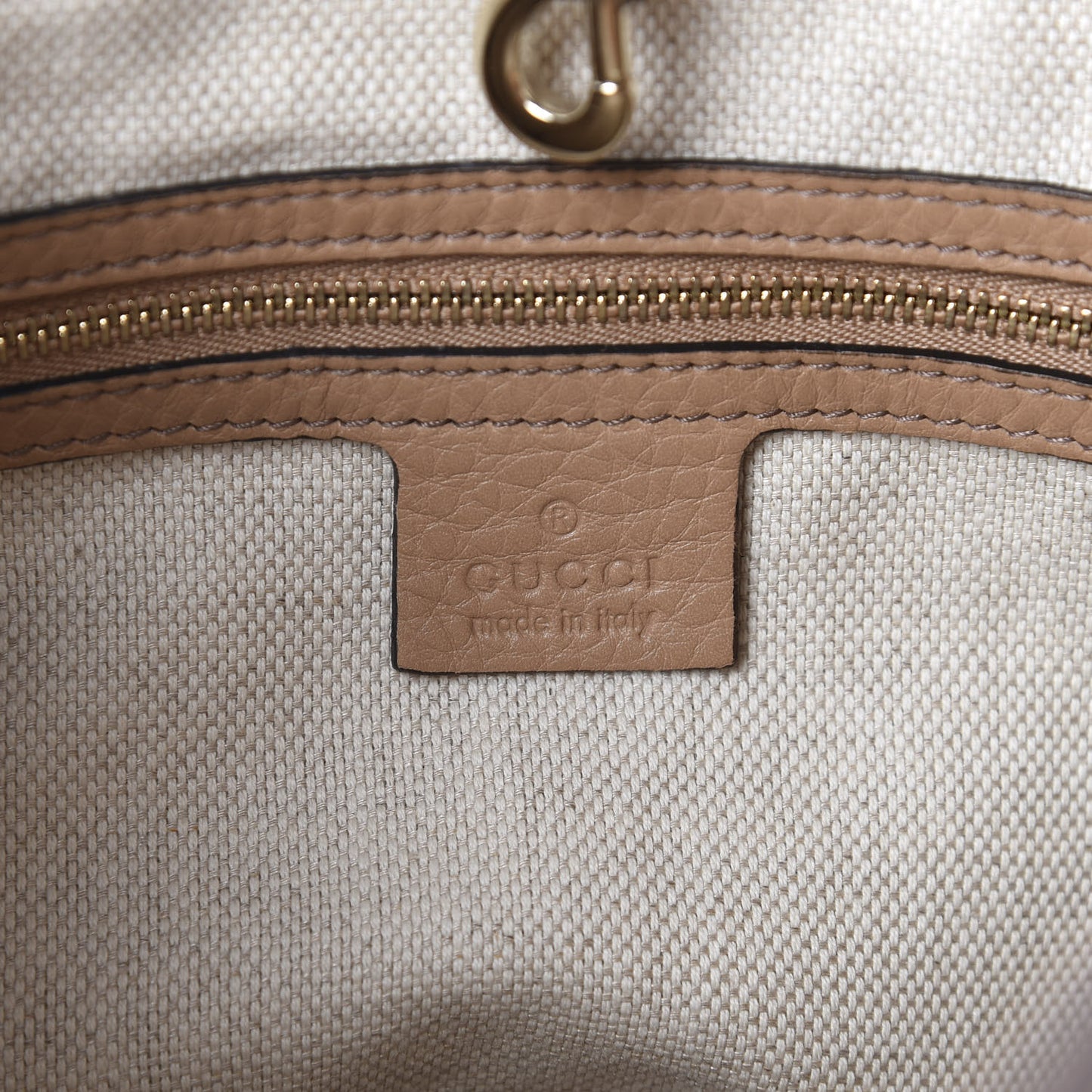 Pebbled Calfskin Medium Soho Chain Shoulder Bag Rose Beige