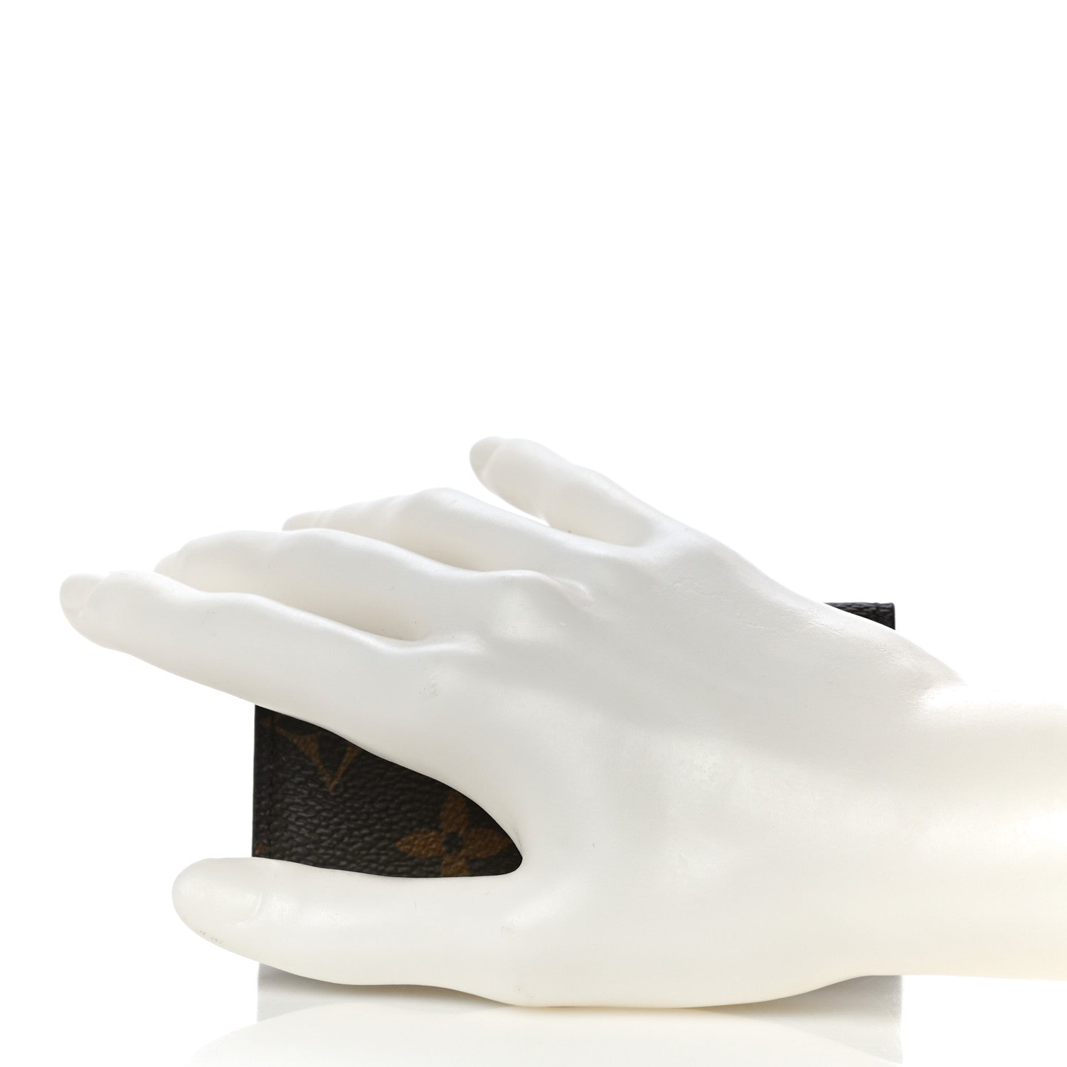 Louis Vuitton Monogram 4 Key Multicles Holder 2 of 9