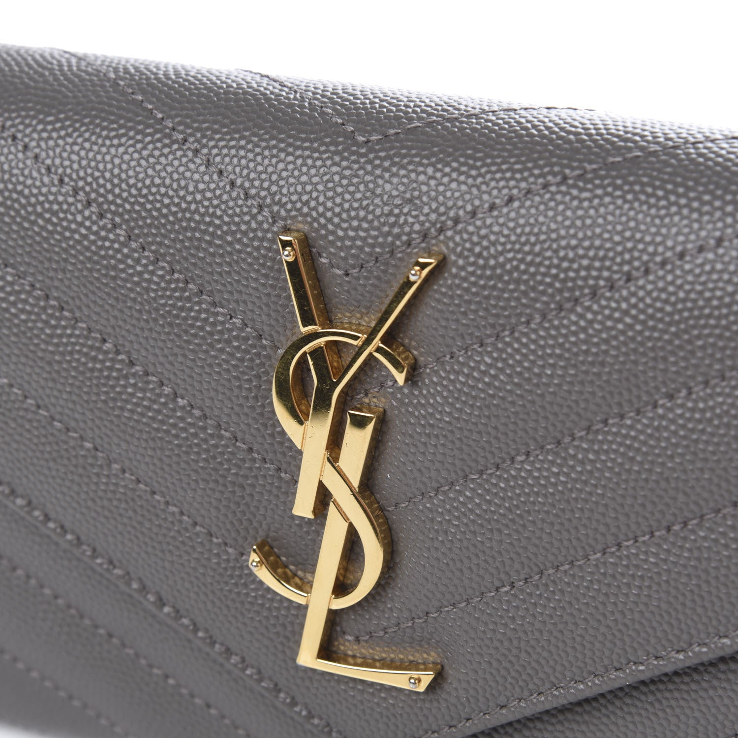 Saint Laurent Grain De Poudre Matelasse Chevron Monogram Flap Wallet Fog 8 of 9