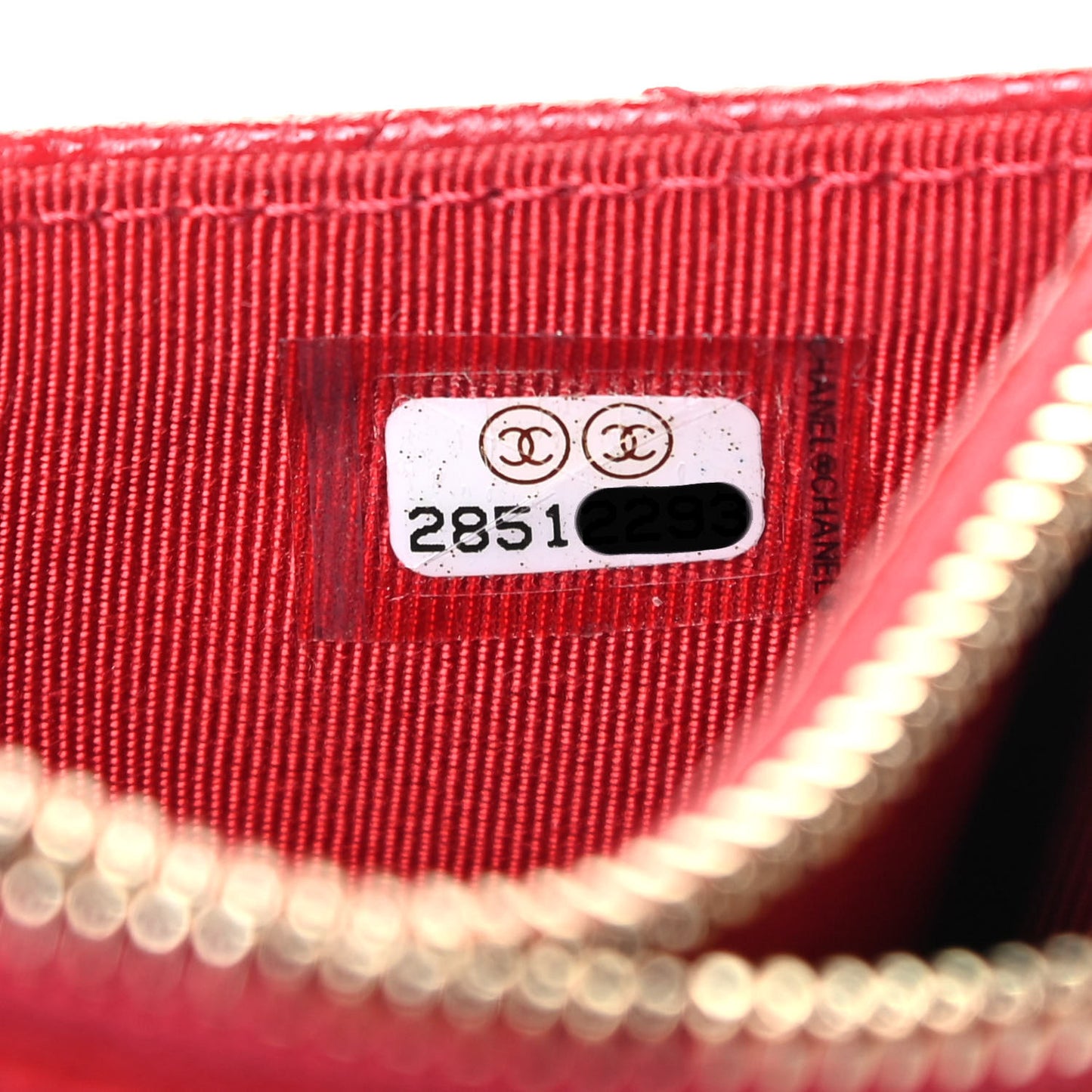 Caviar Quilted CC Zip Card Holder Red