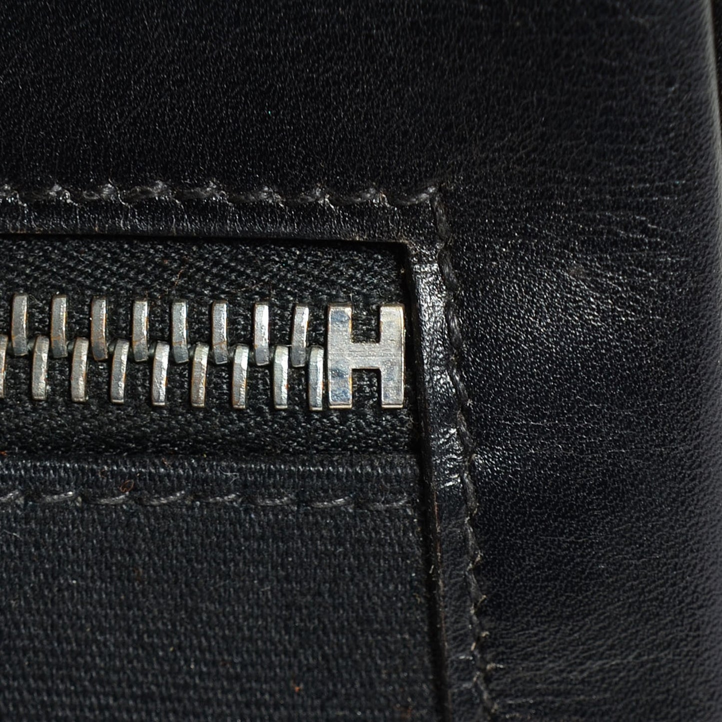 Box Toile Lakis Kelly 40 Black