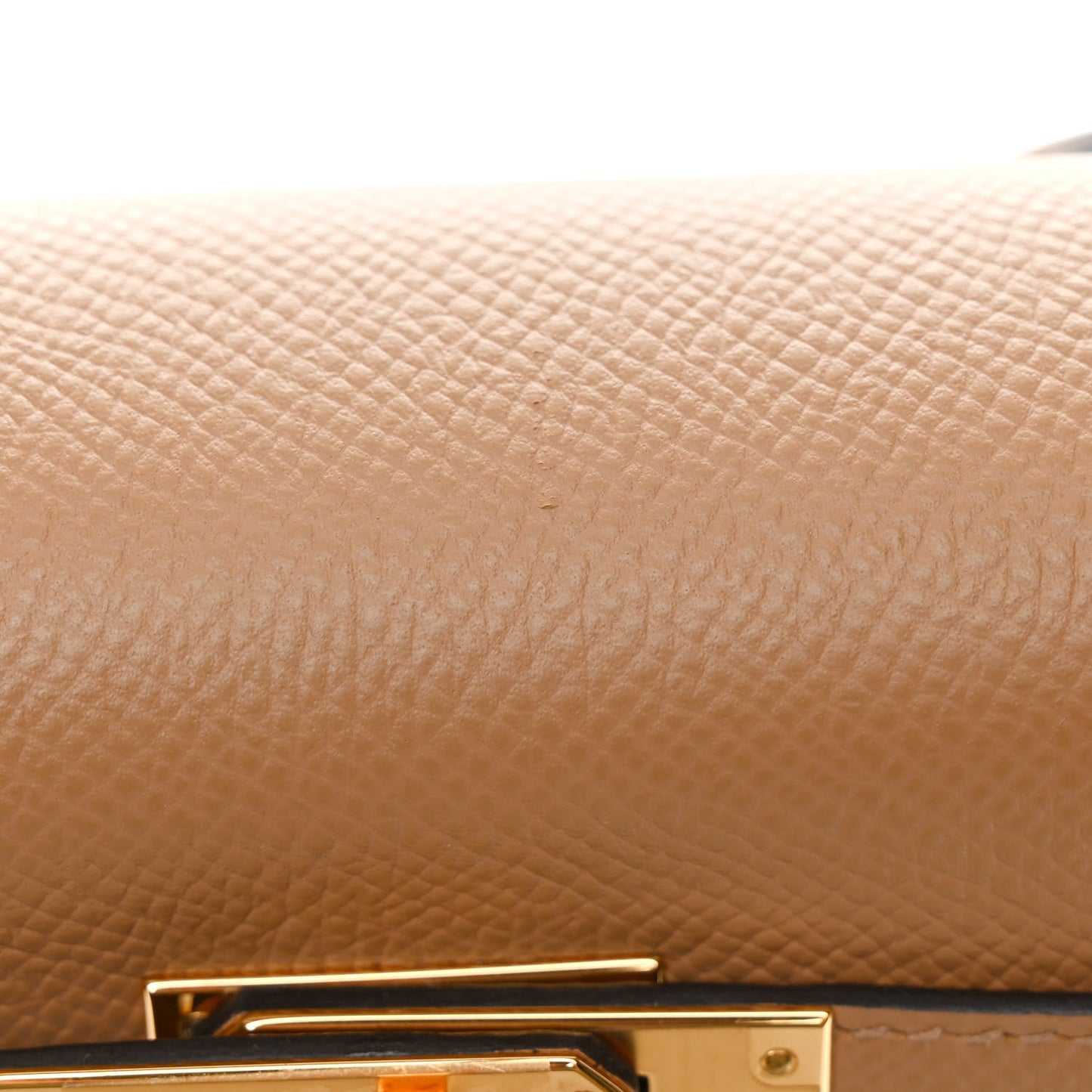 Epsom Kelly Sellier 25 Chai