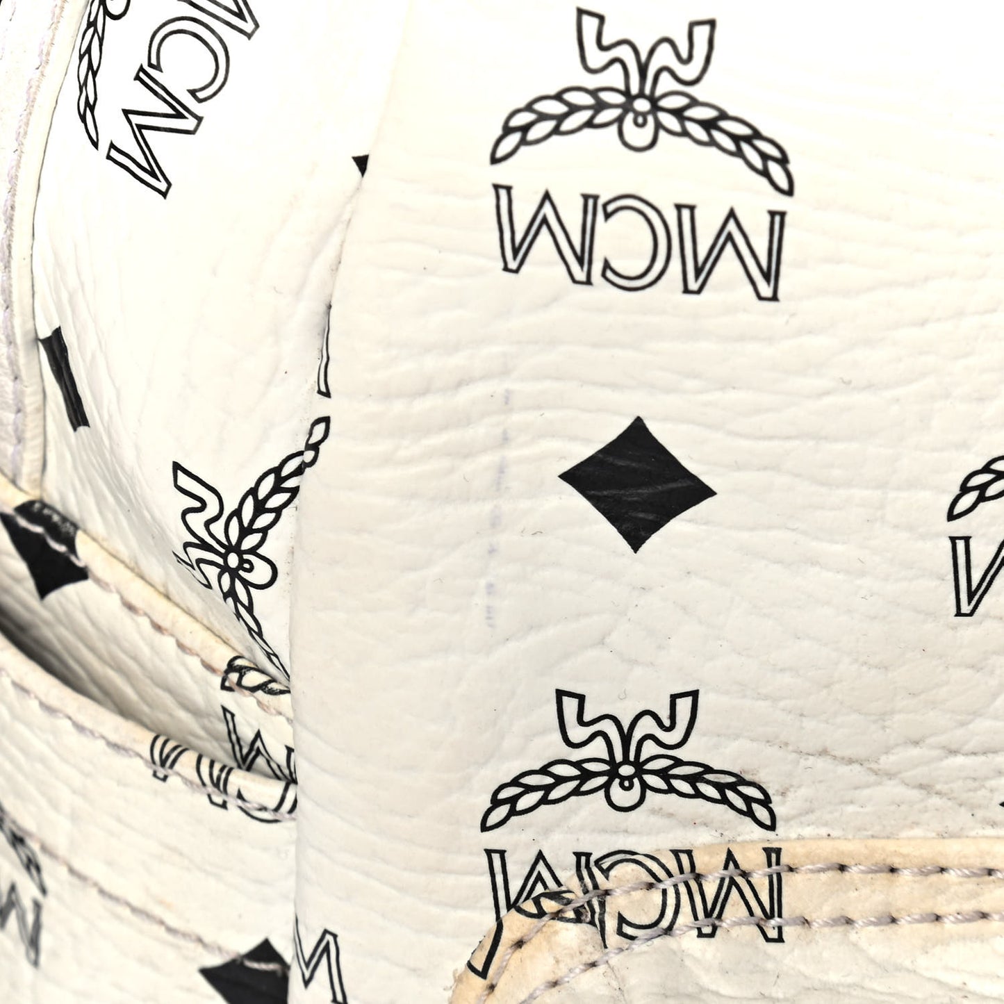 Visetos Medium Side Stud Stark Backpack White