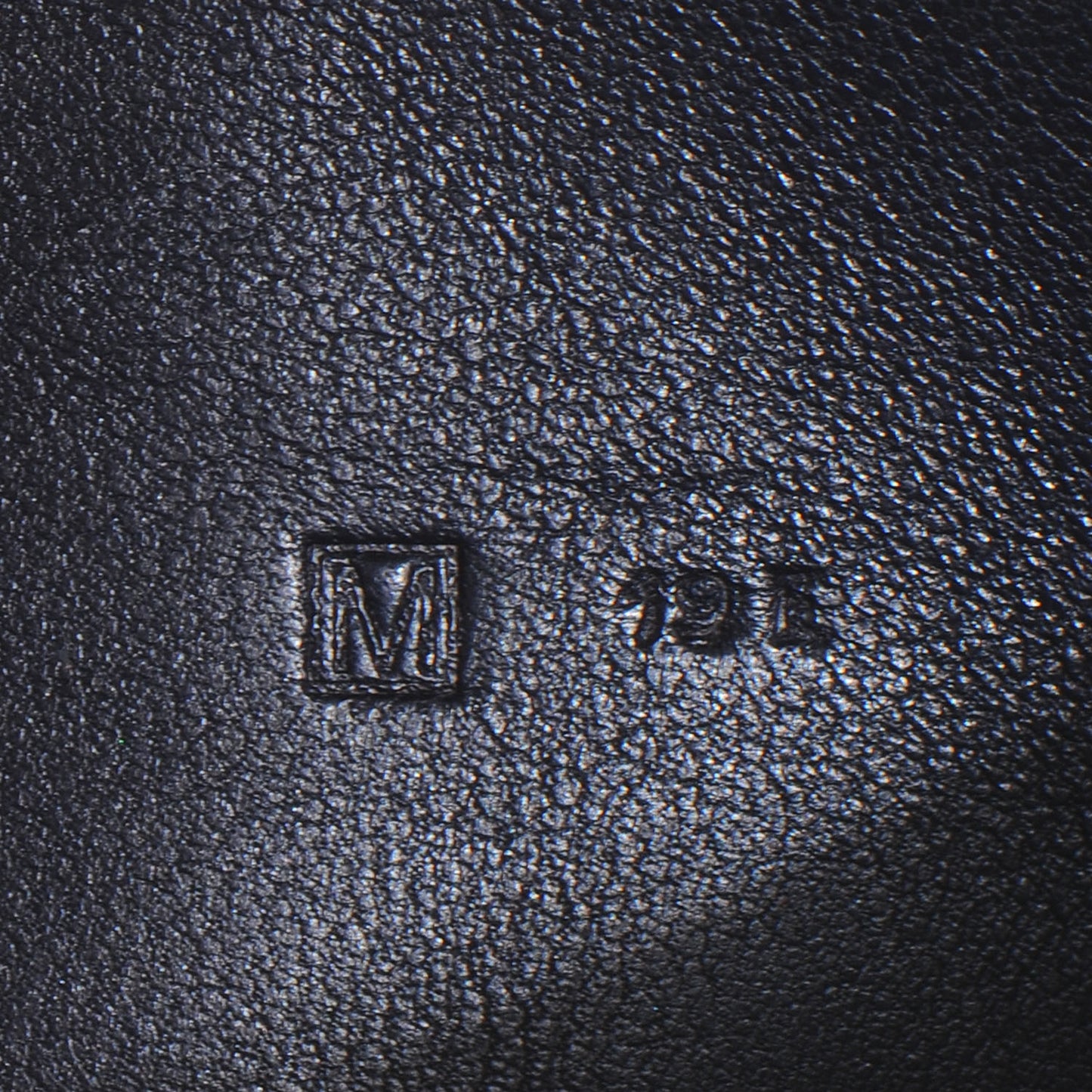 Togo Dogon Long Wallet Noir Navy