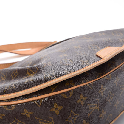 Louis Vuitton Monogram Menilmontant MM 10 of 10