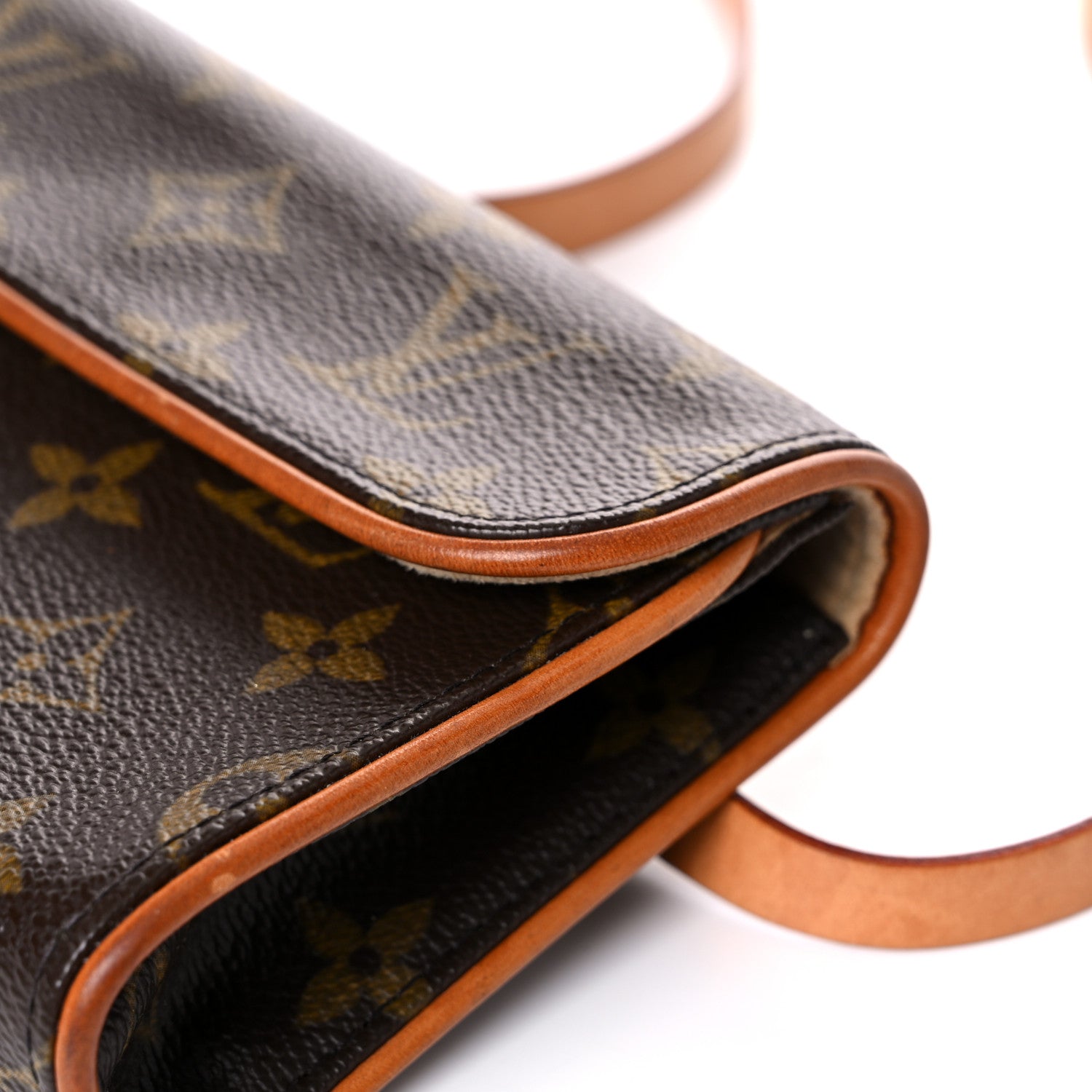 Louis Vuitton Monogram Pochette Florentine XS 17 of 25