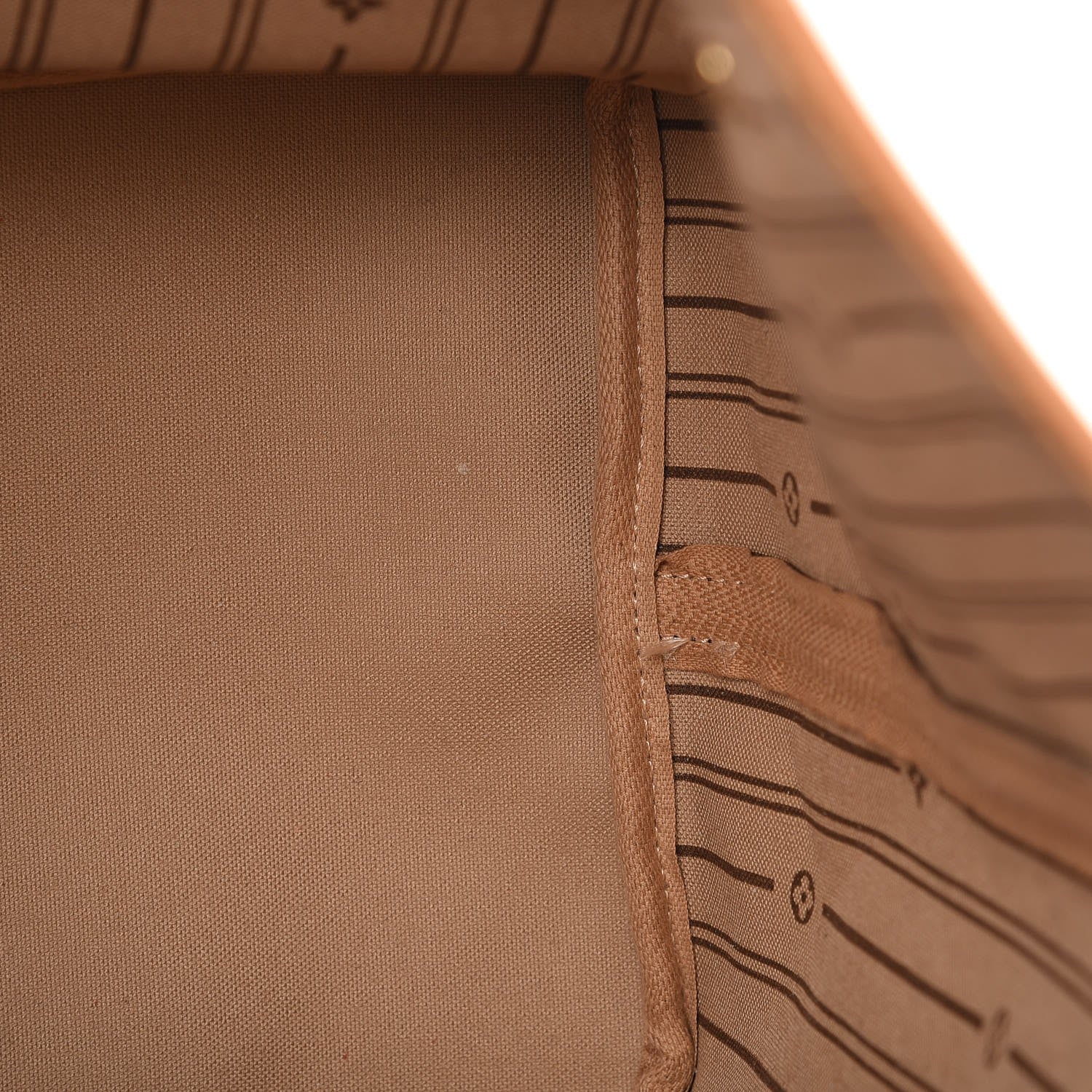 Louis Vuitton Monogram Neverfull GM 9 of 15