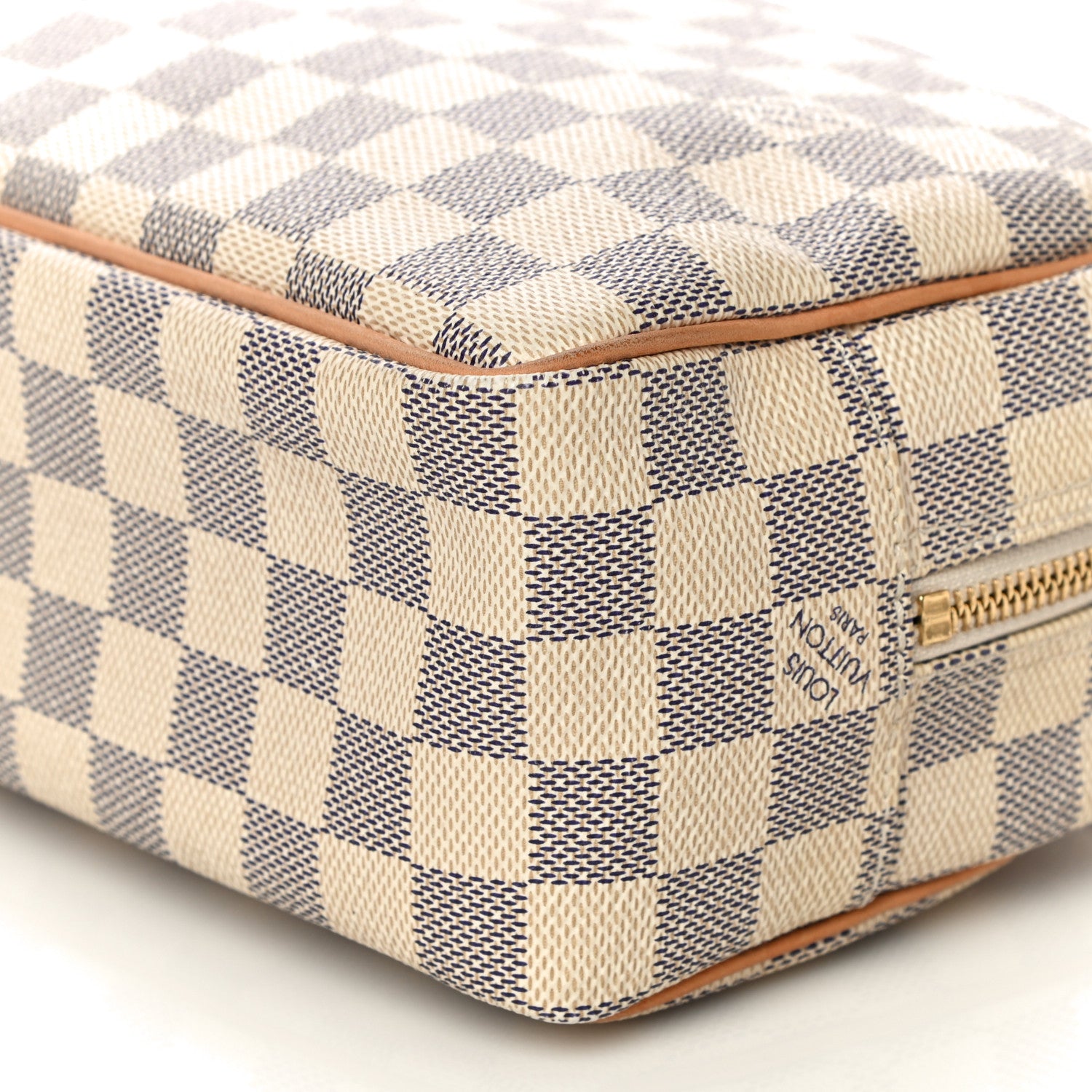 Louis Vuitton Damier Azur Toiletry Bag 25 9 of 9