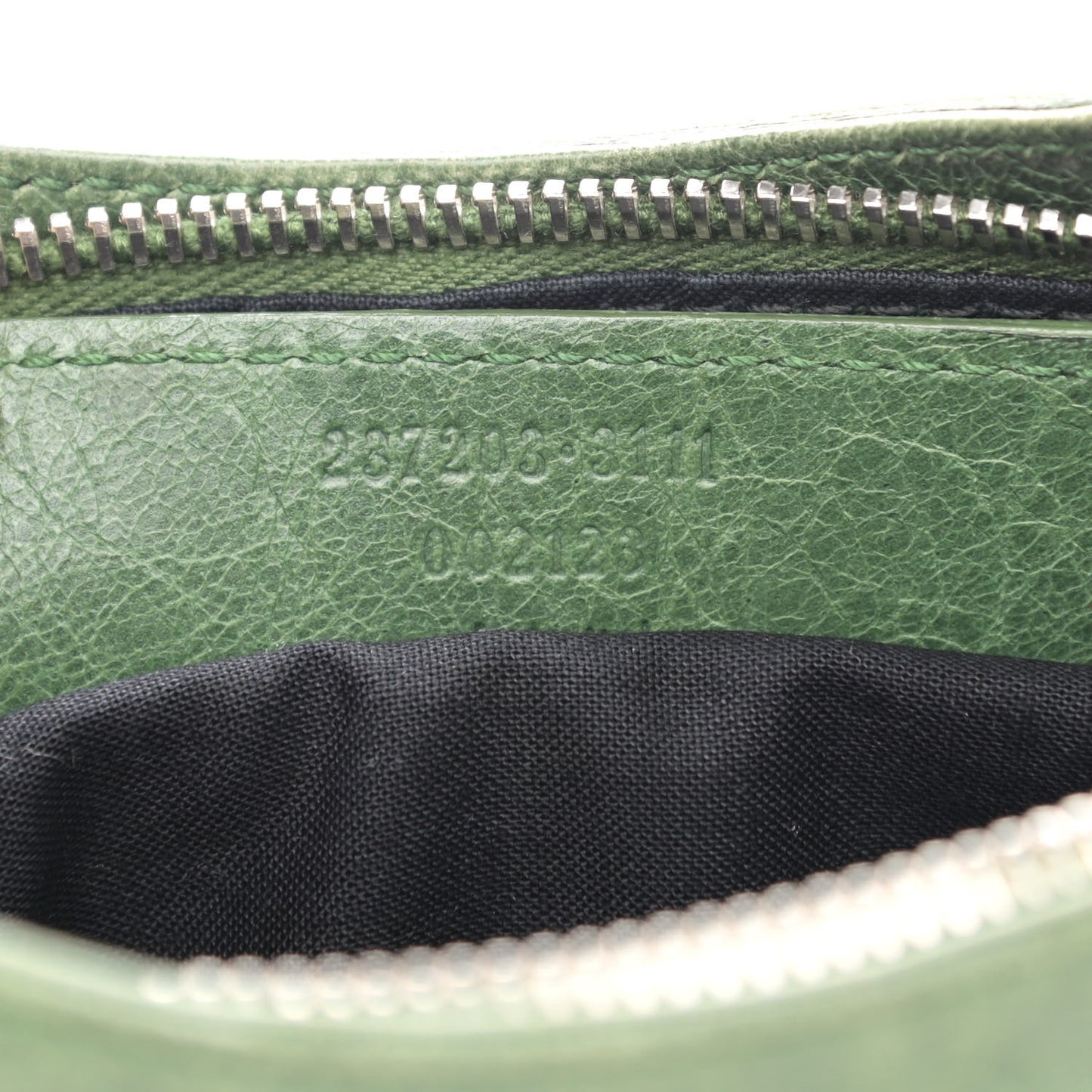 Agneau Giant 12 Silver Hardware Hip Cypress