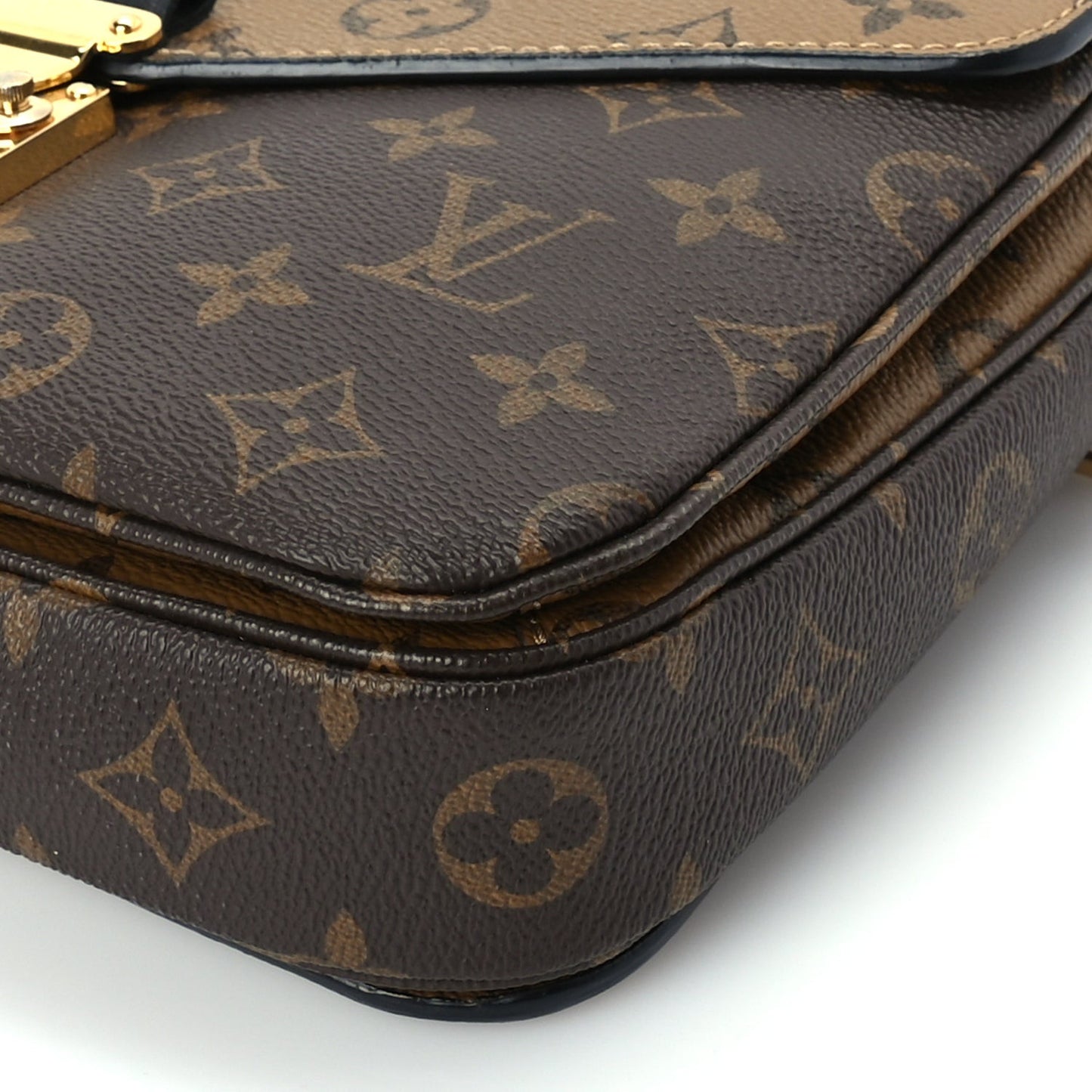 Reverse Monogram Pochette Metis
