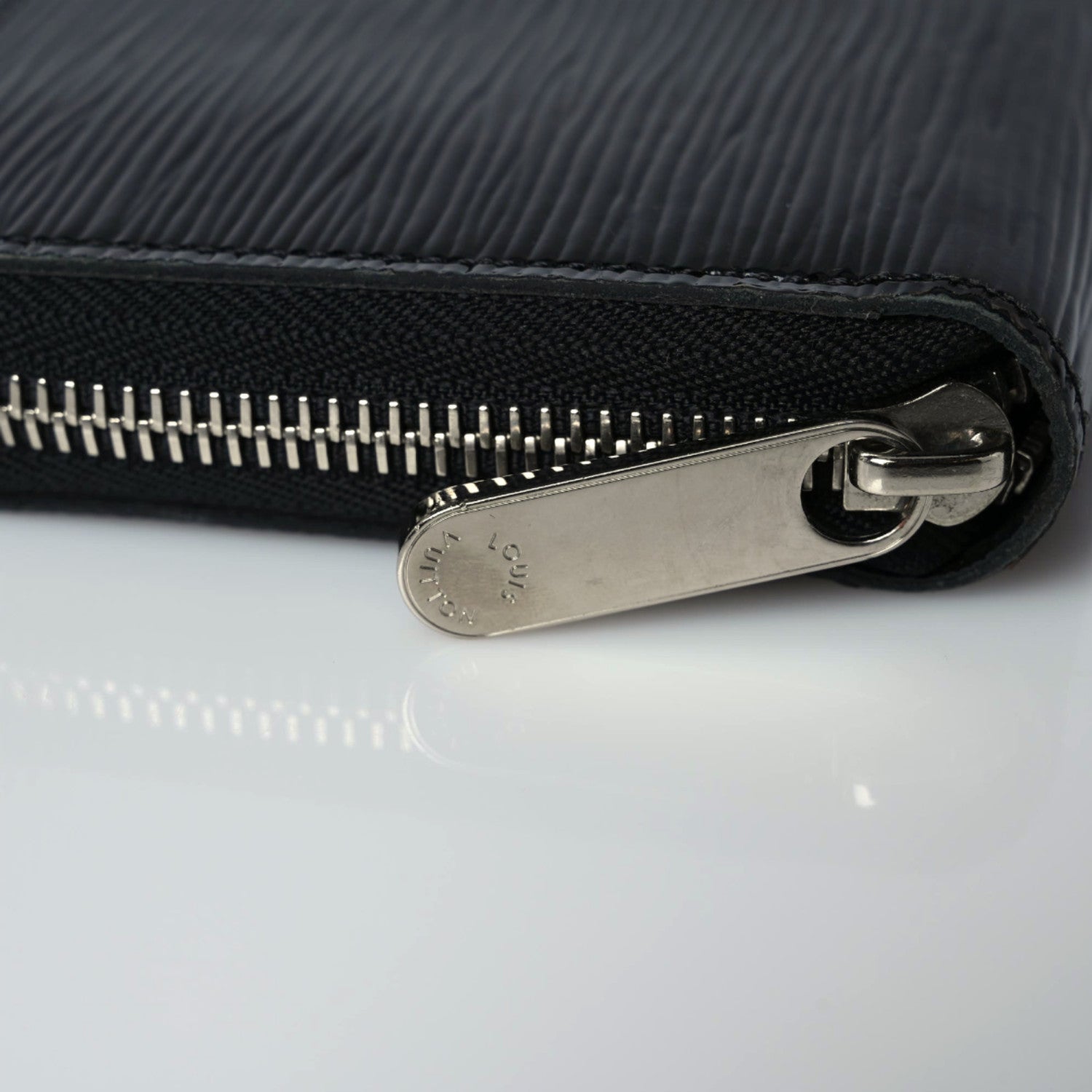 Louis Vuitton Epi Electric Zippy Wallet Black 14 of 18