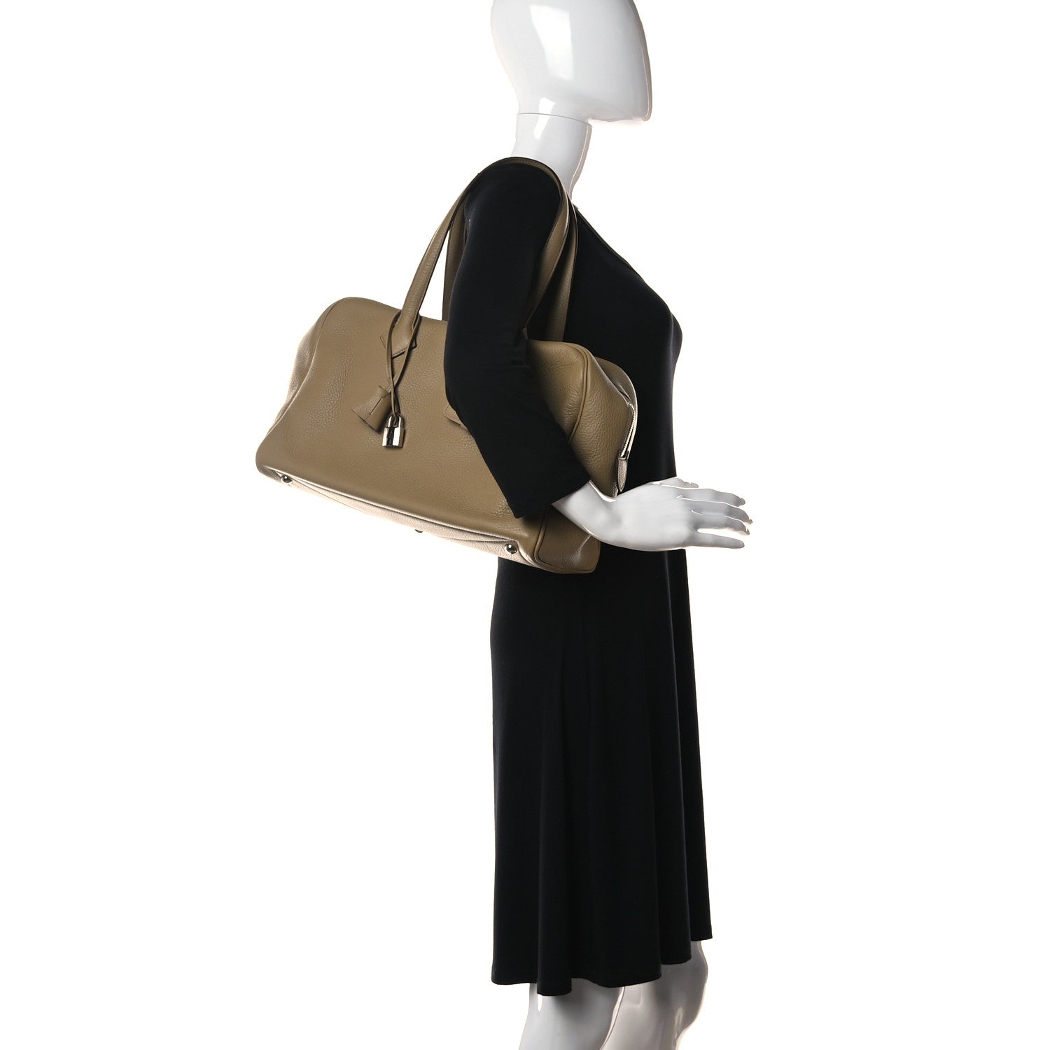 Hermes Taurillon Clemence Victoria II 35 Camel 2 of 14